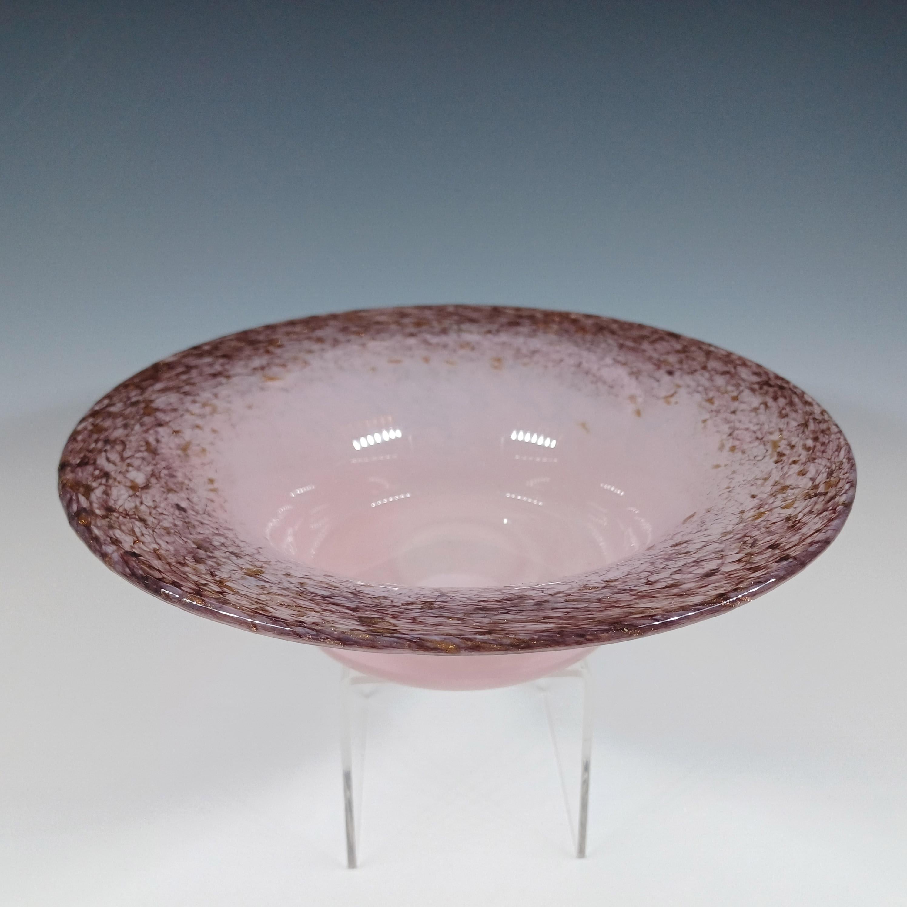 Monart UB.VII Pink Copper Aventurine Vintage Glass Bowl In Good Condition For Sale In Bolton, GB