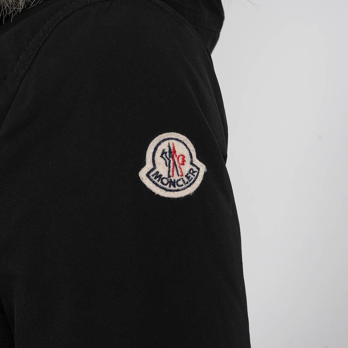 MONCLER black AREDHEL FUR TRIM DOWN PARKA Coat Jacket 2 M For Sale 2
