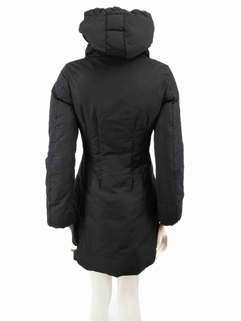 Moncler Black Puffer Coat à capuche détachable Taille XXL Bon état - En vente à London, GB