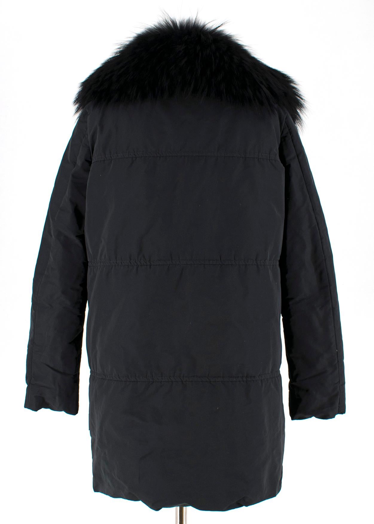 Moncler Black Down Coat with Fur Collar - Size M  In Excellent Condition For Sale In London, GB