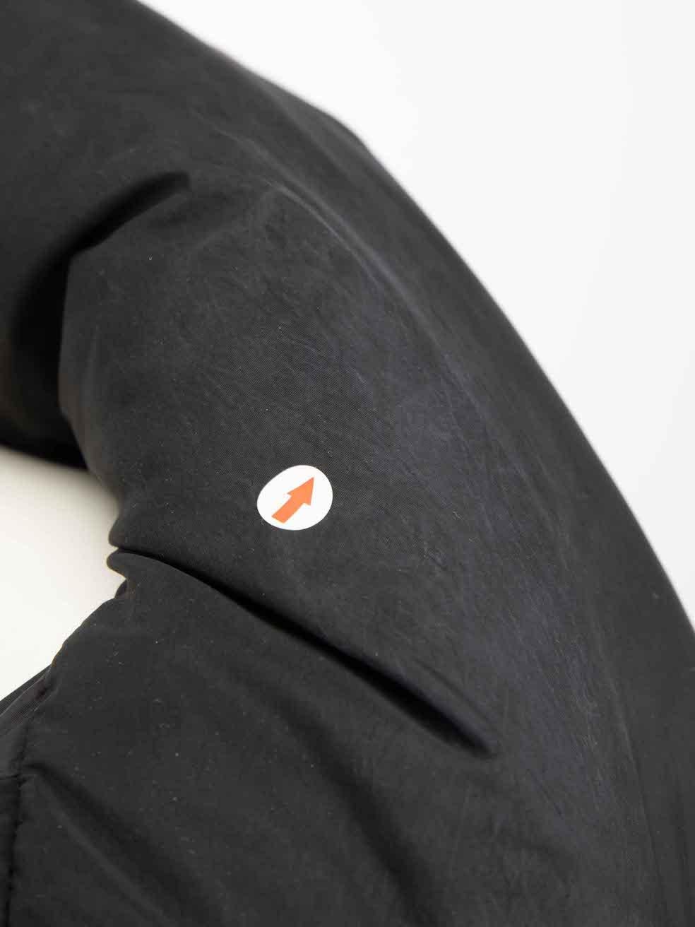 Moncler Manteau en duvet matelassé Johanna noir Taille XL Bon état à London, GB