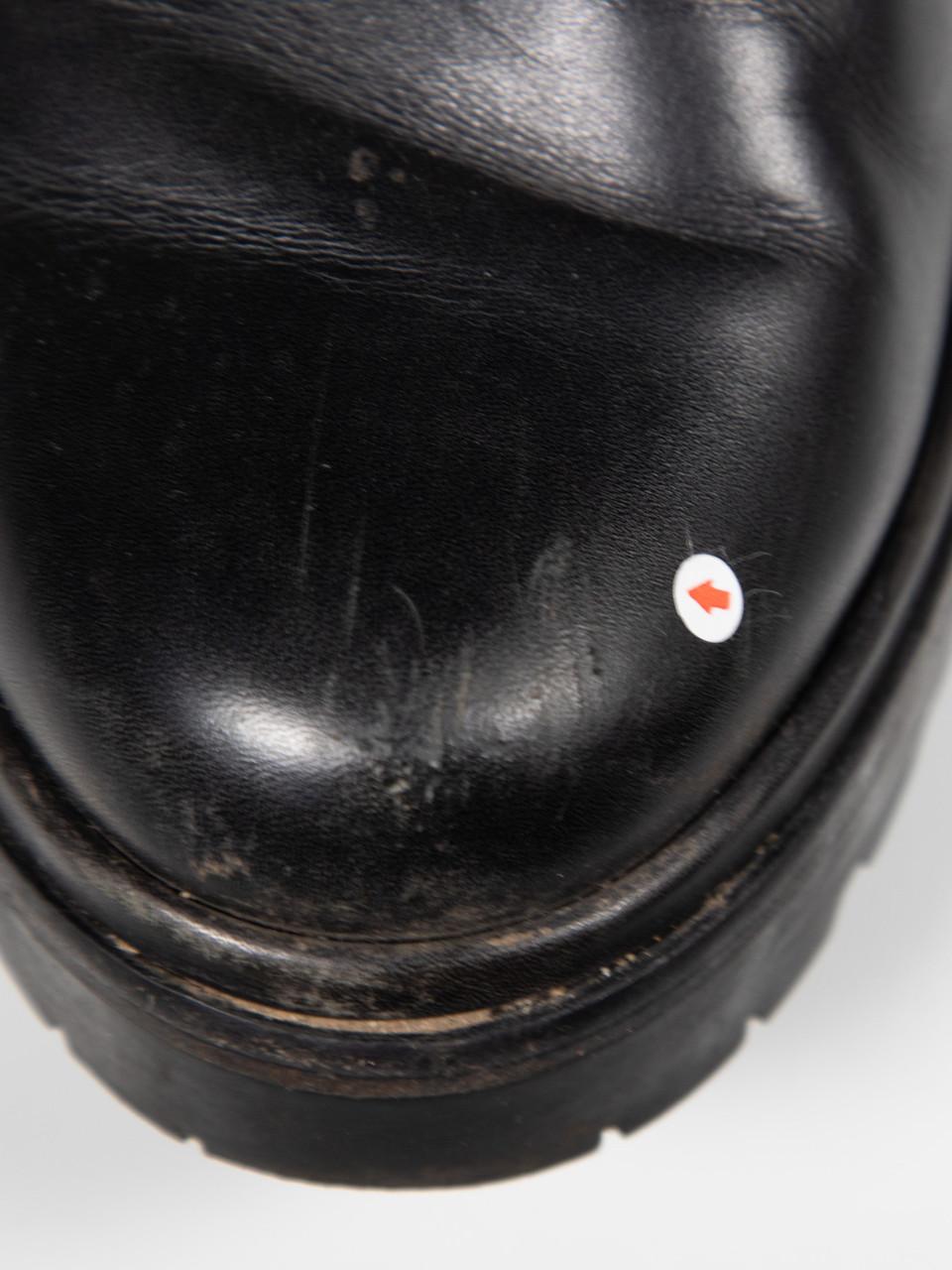 Moncler Bottes de combat en cuir noir avec fermeture éclair Taille IT 39 en vente 3