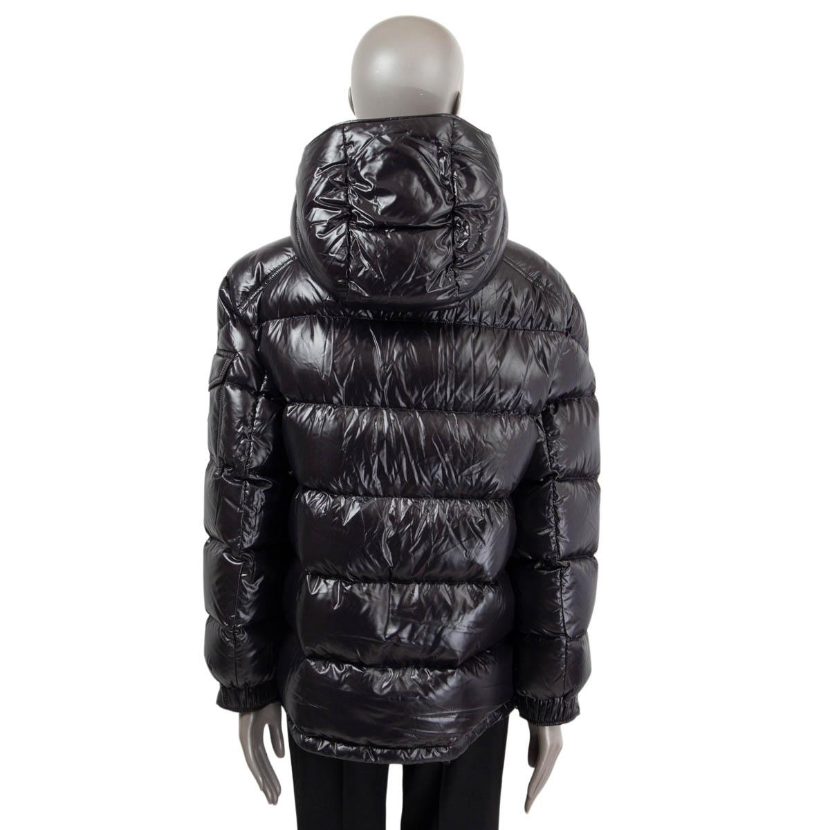MONCLER black MARIE SHINY PUFFER DOWN Jacket 4 XL In Excellent Condition For Sale In Zürich, CH