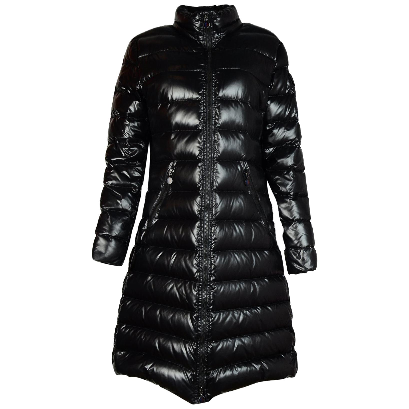 moncler moka shiny fitted puffer coat with hood