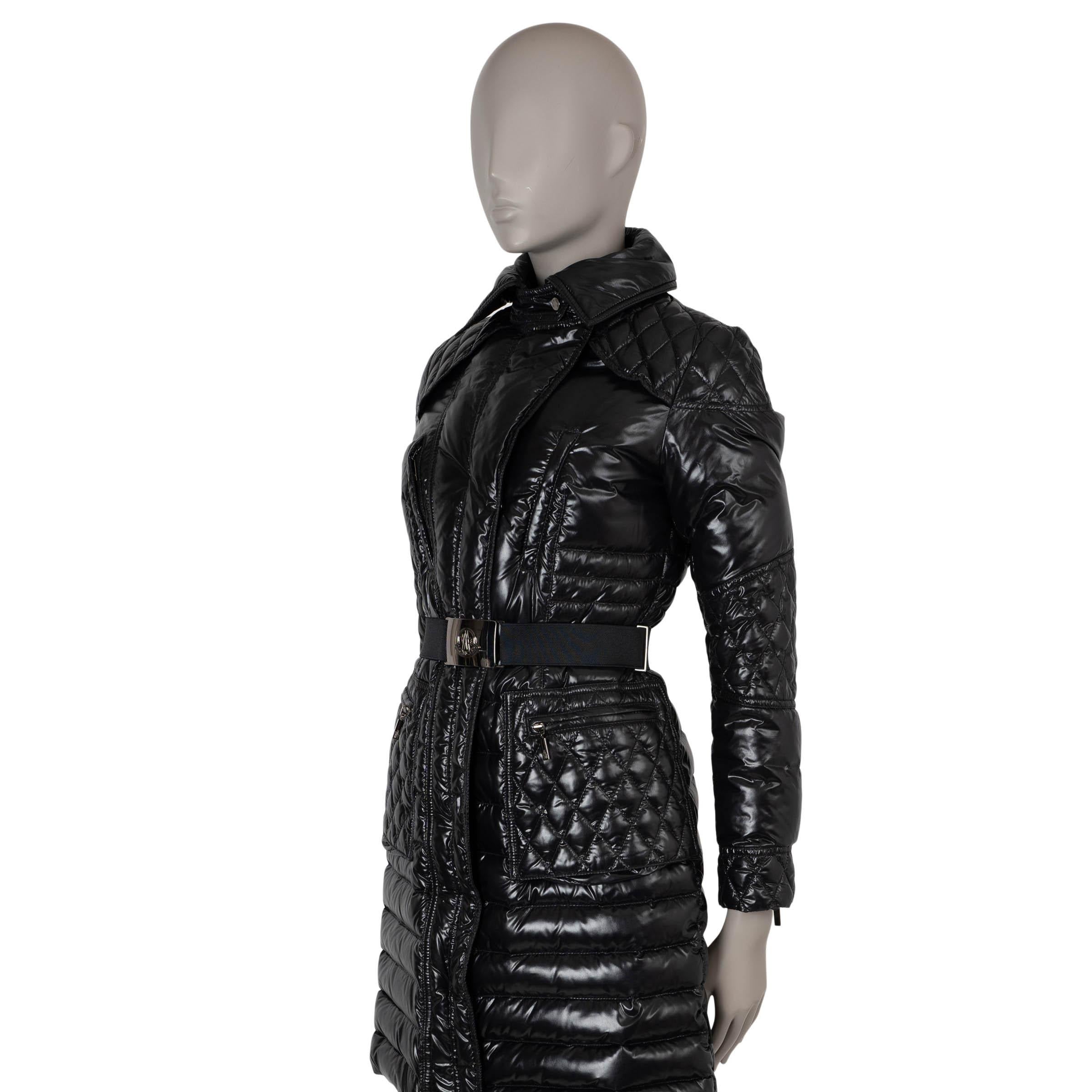 This 100% authentic Moncler Mail puffer coat in glossy nylon laqué polyamide (100%) showcases the brand's signature quilted accents and sleek tailoring. Featuring a structured, above-the-knee silhouette, it is designed with functional details such