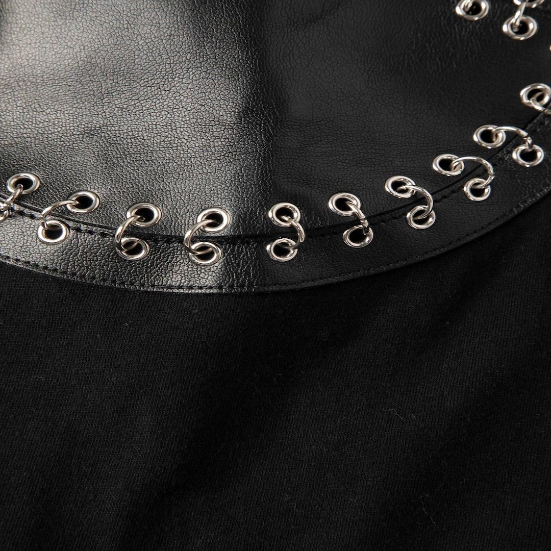 Women's Moncler Black Pierced Logo T-Shirt Size XS For Sale