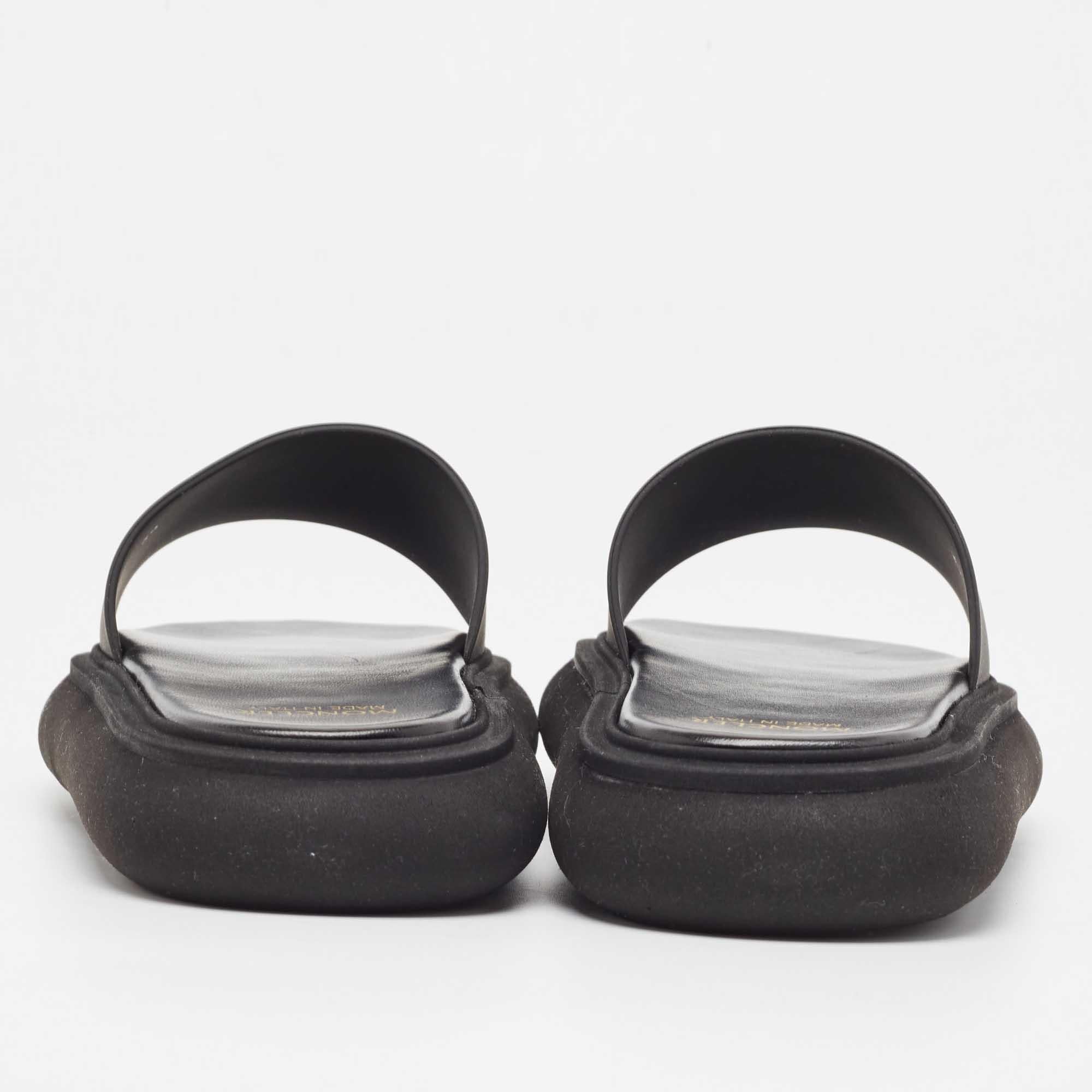 Women's Moncler Black Rubber Slyder Flat Slides Size 39