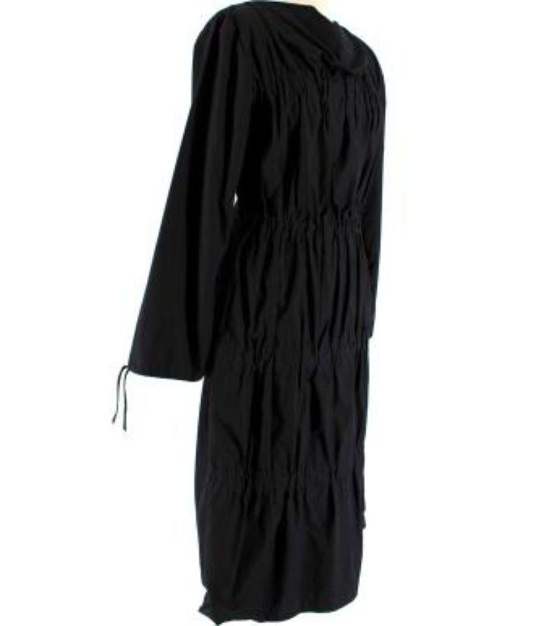 Moncler Black Ruched Belt Dress In Good Condition For Sale In London, GB