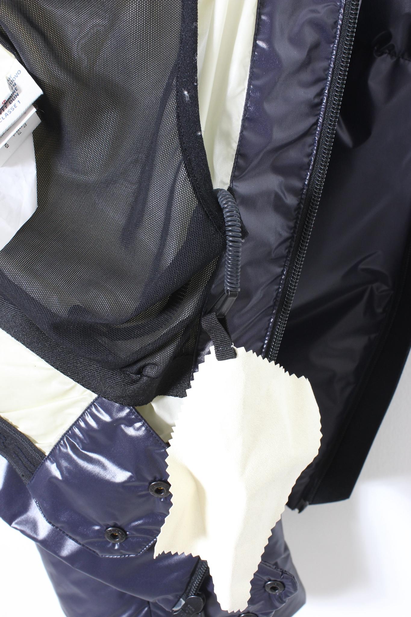 Moncler Black Ski Blouson Jacket 2000s en vente 5