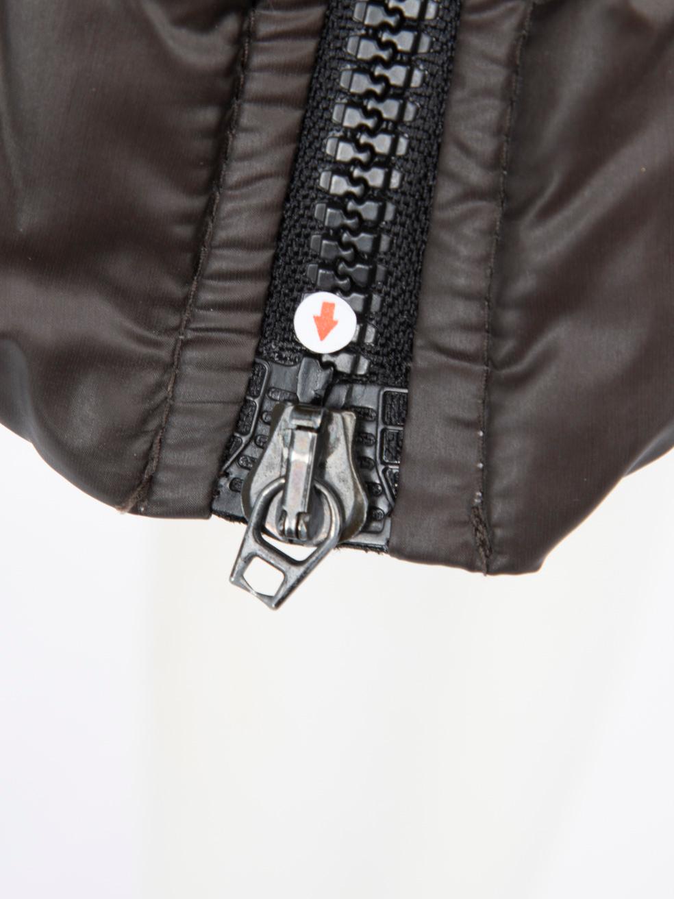 Moncler Cappotto trapuntato marrone Taglia M. in vendita 1