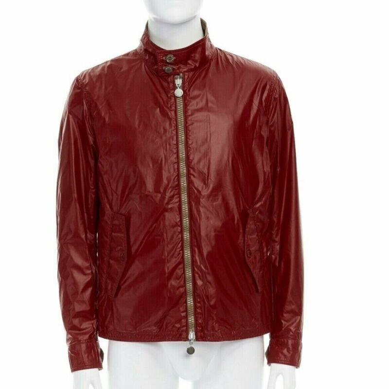 Marrone MONCLER Colisee, giacca da campo reversibile in cotone beige con tasca a patta e foderata in nylon rosso in vendita