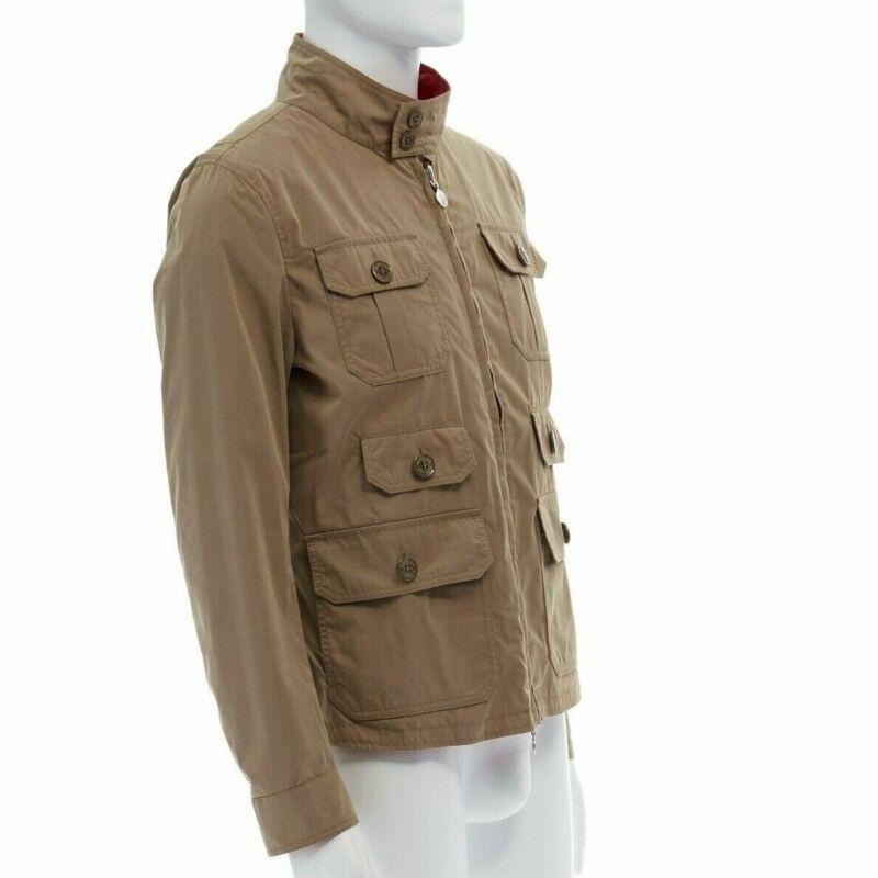 MONCLER Colisee, giacca da campo reversibile in cotone beige con tasca a patta e foderata in nylon rosso In condizioni buone in vendita a Hong Kong, NT