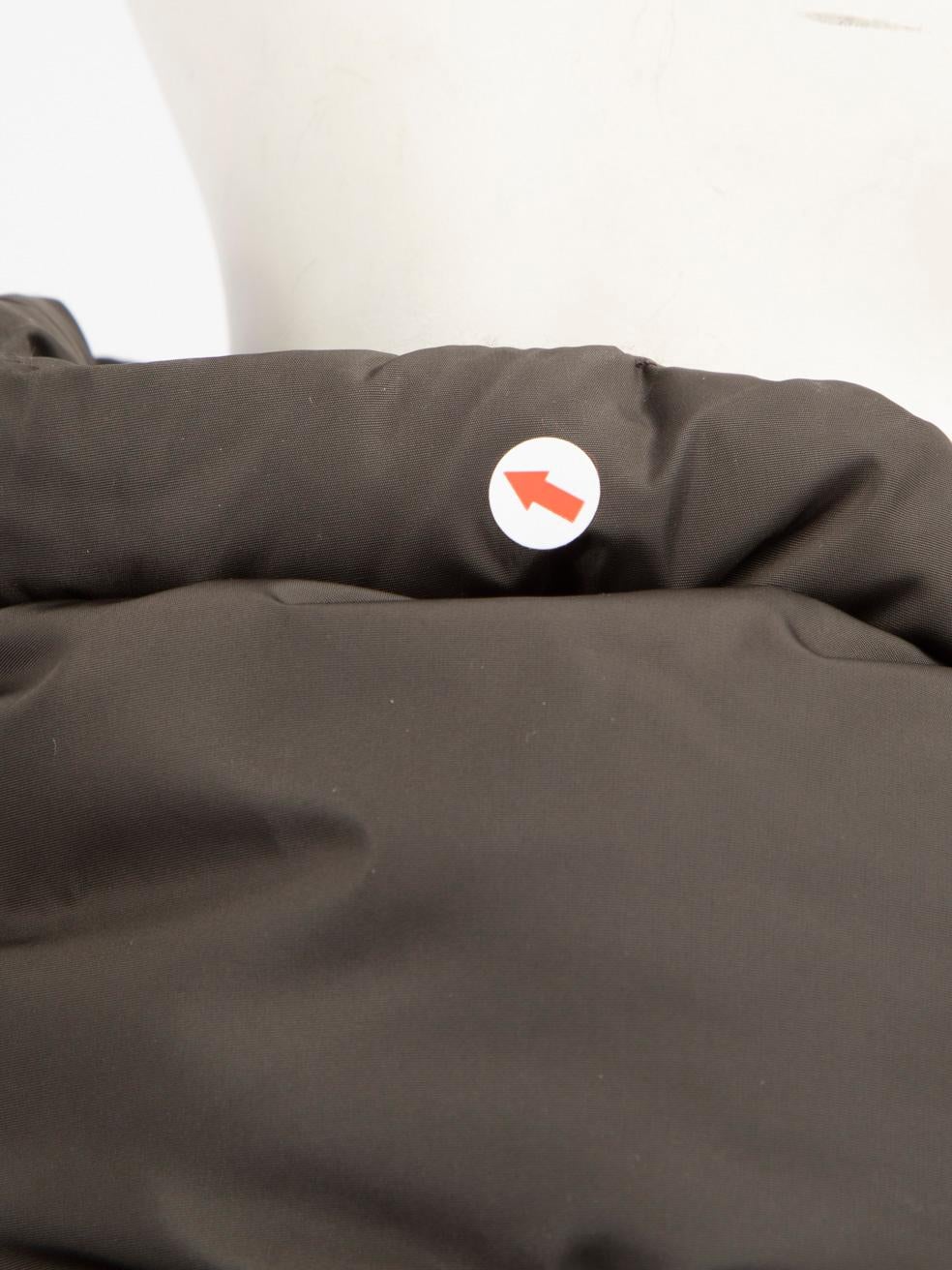 Moncler Dunkelgrüne Viburnum Daunenjacke Größe XXL im Angebot 3