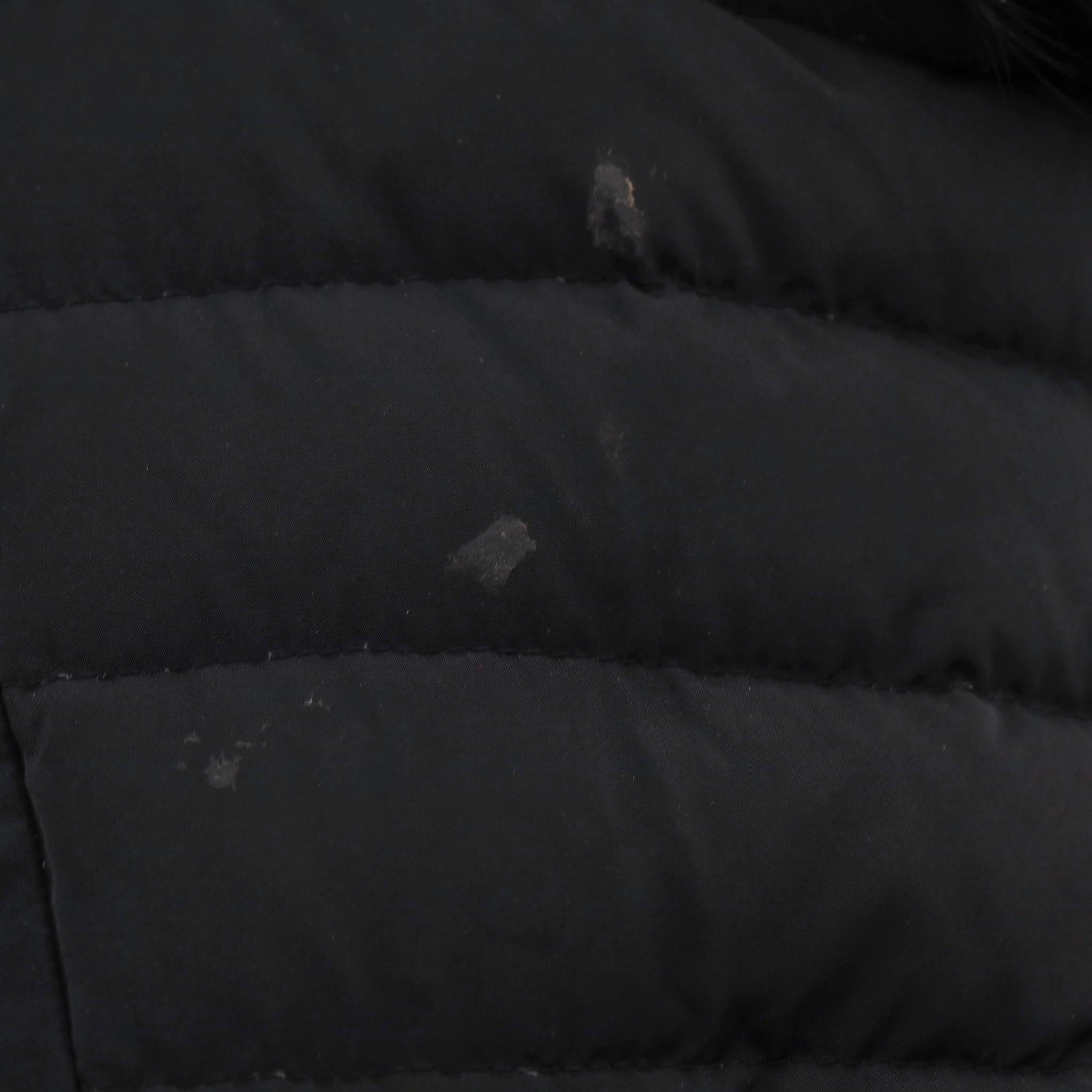 Giacca con cappuccio in pelliccia Moncler in vendita 2