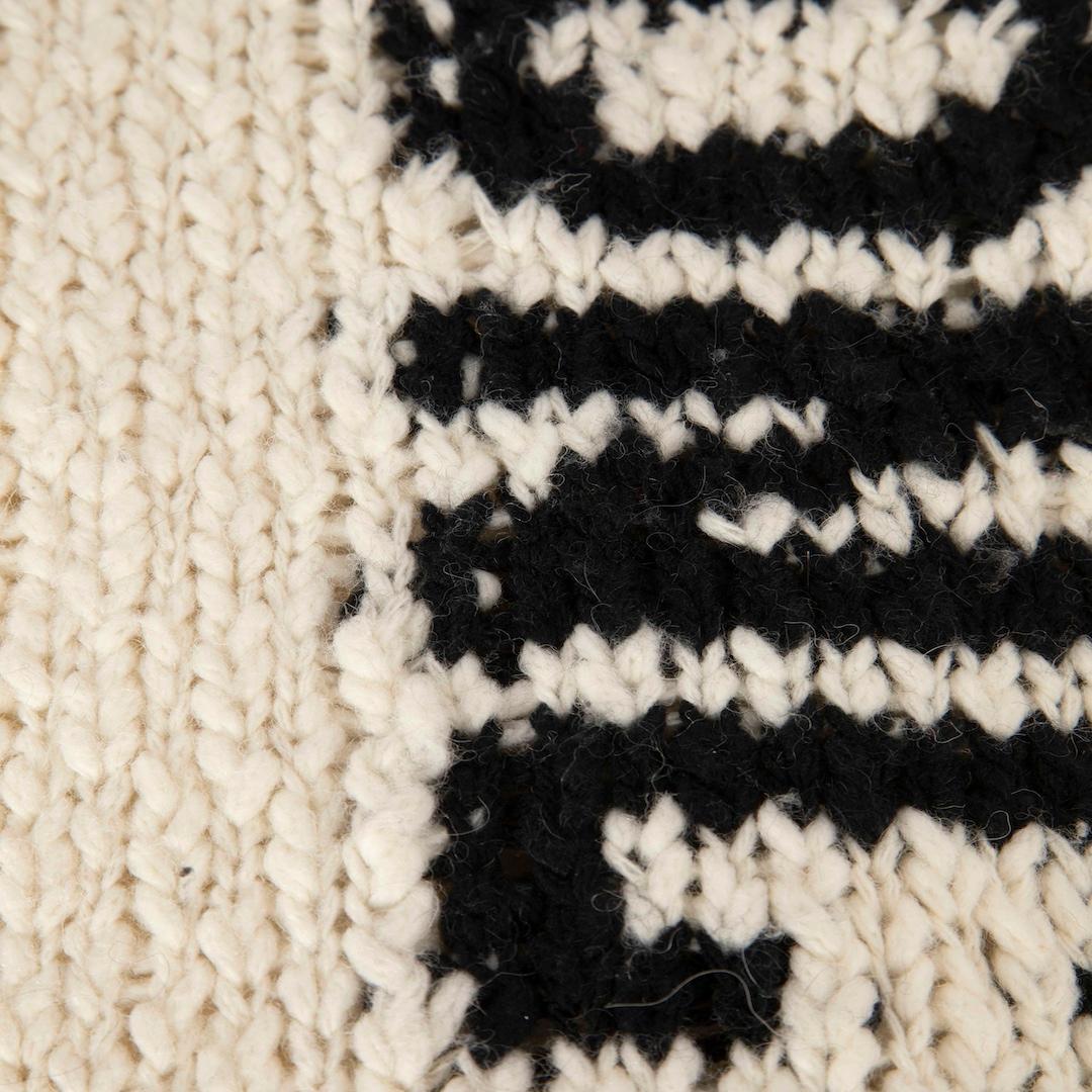 Beige Moncler - Pull à col montant avec logo en maille écrue, taille S en vente