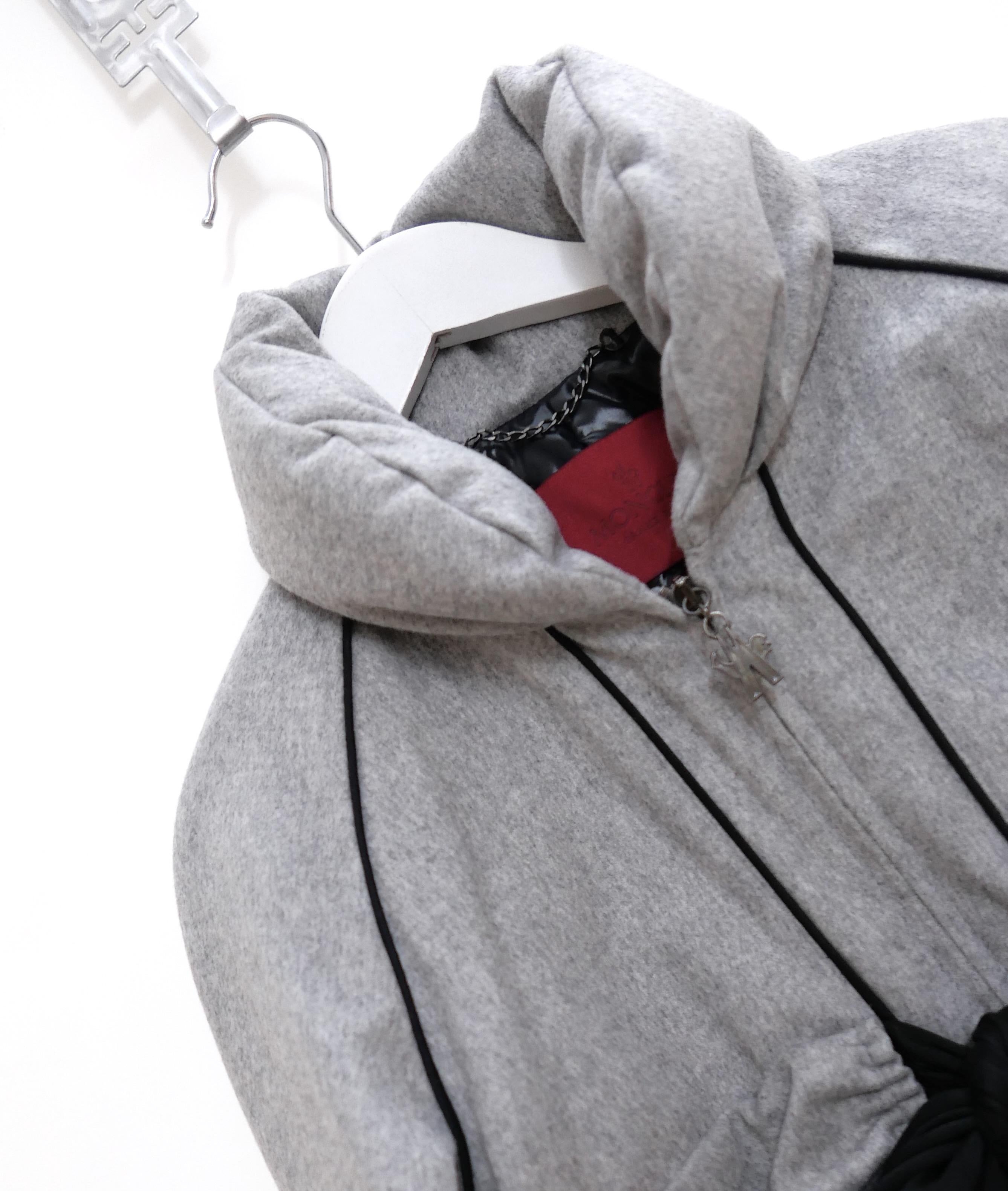 Grigio Moncler Gamme Rouge - Giacca trapuntata in lana grigia con fiocco sul davanti in vendita