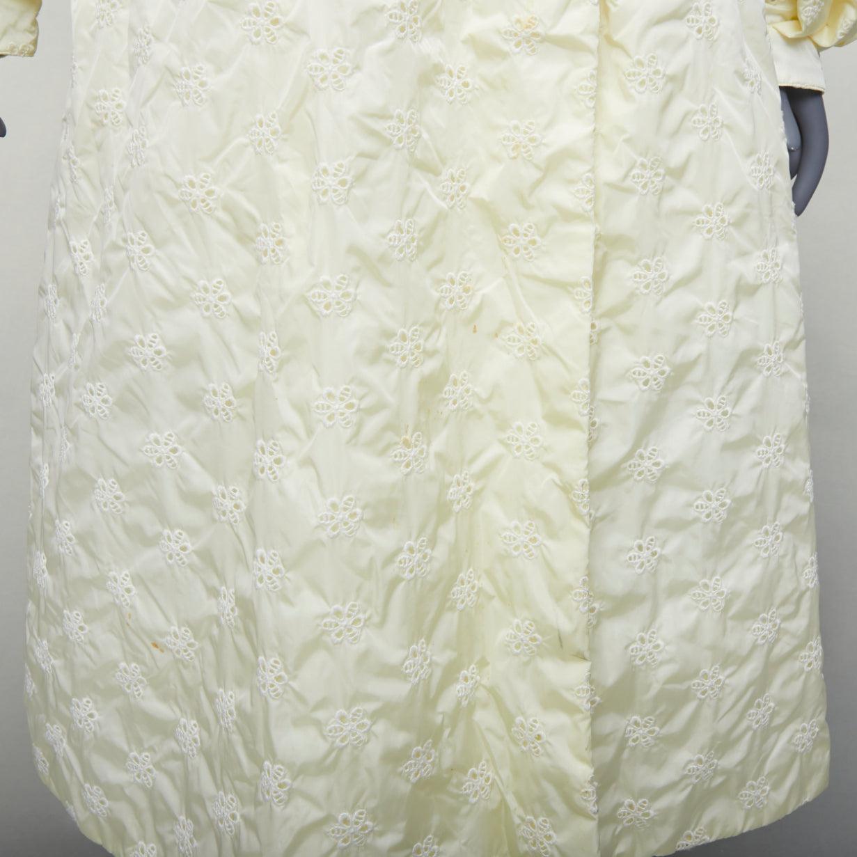 MONCLER GENIUS 2019 cream floral quilts pure goose down belted coat Sz1 For Sale 3