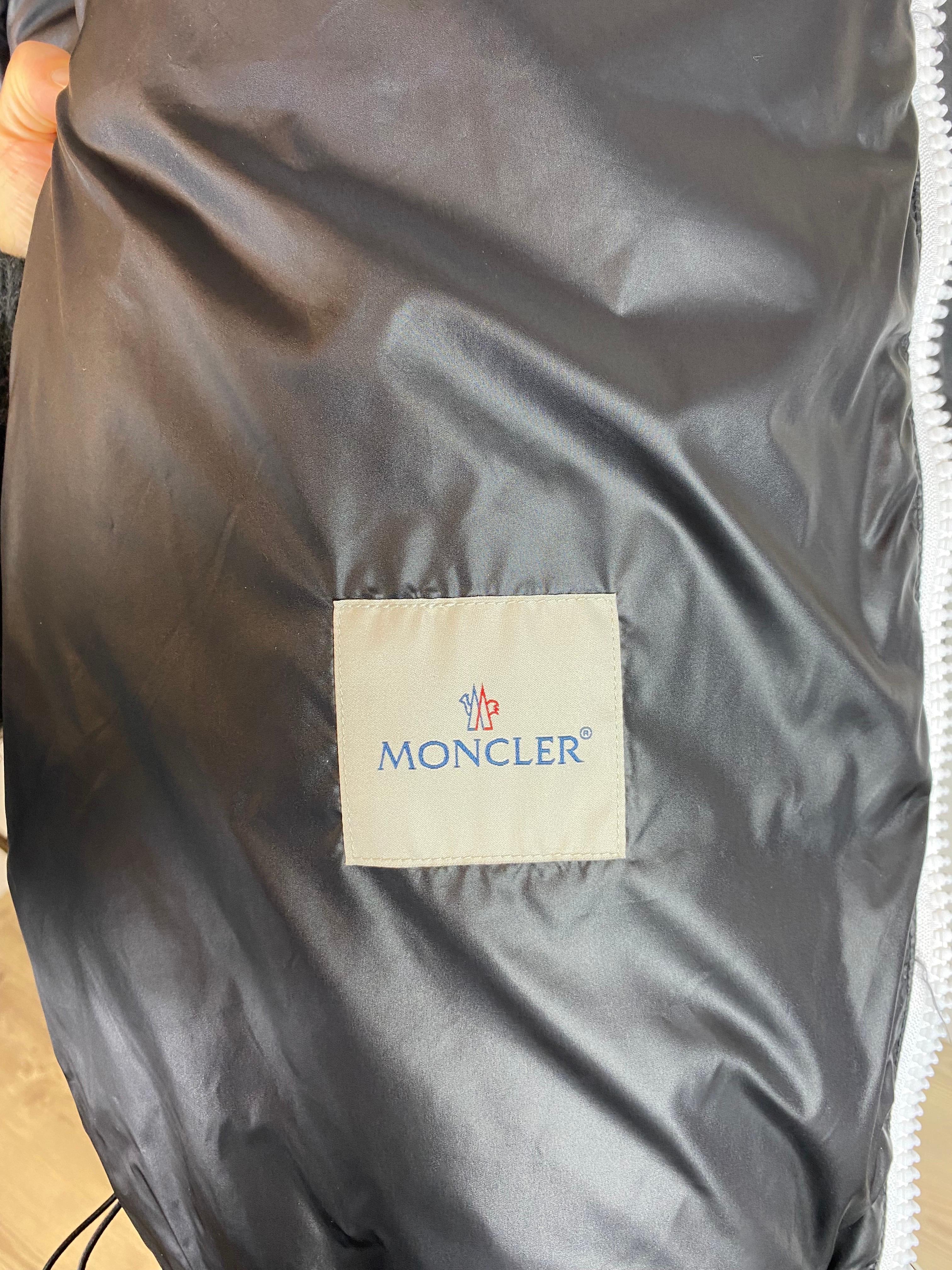 Chaqueta de plumón Moncler Genius negro para hombre.  Colección Moncler/JW Anderson. 7