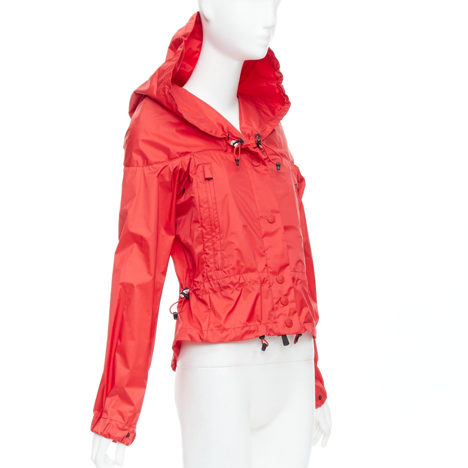 MONCLER Grenoble red oversized hood nylon windbreaker coat Sz0 In Excellent Condition For Sale In Hong Kong, NT