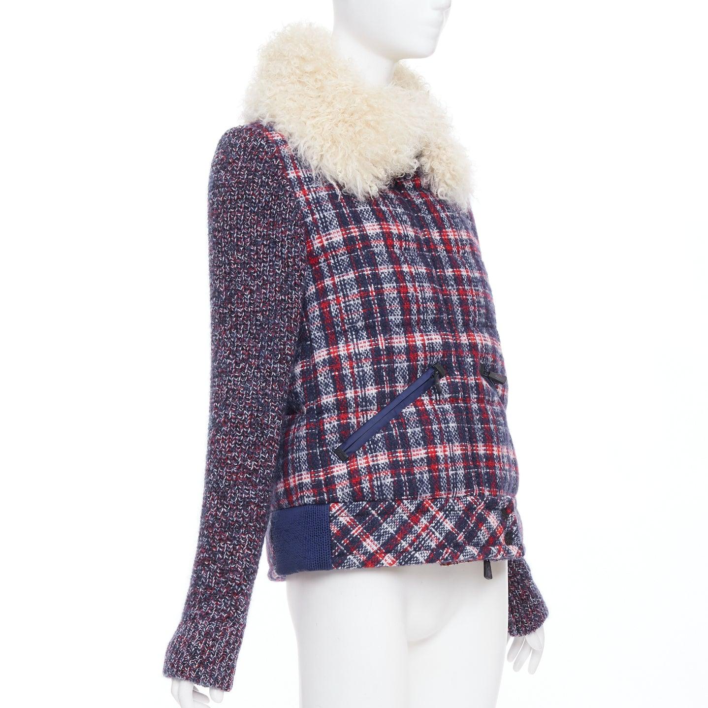 Moncler Grenoble Runway Soleil, giacca in pelliccia d'agnello con collo in piuma d'oca Sz.0 XS In condizioni buone in vendita a Hong Kong, NT