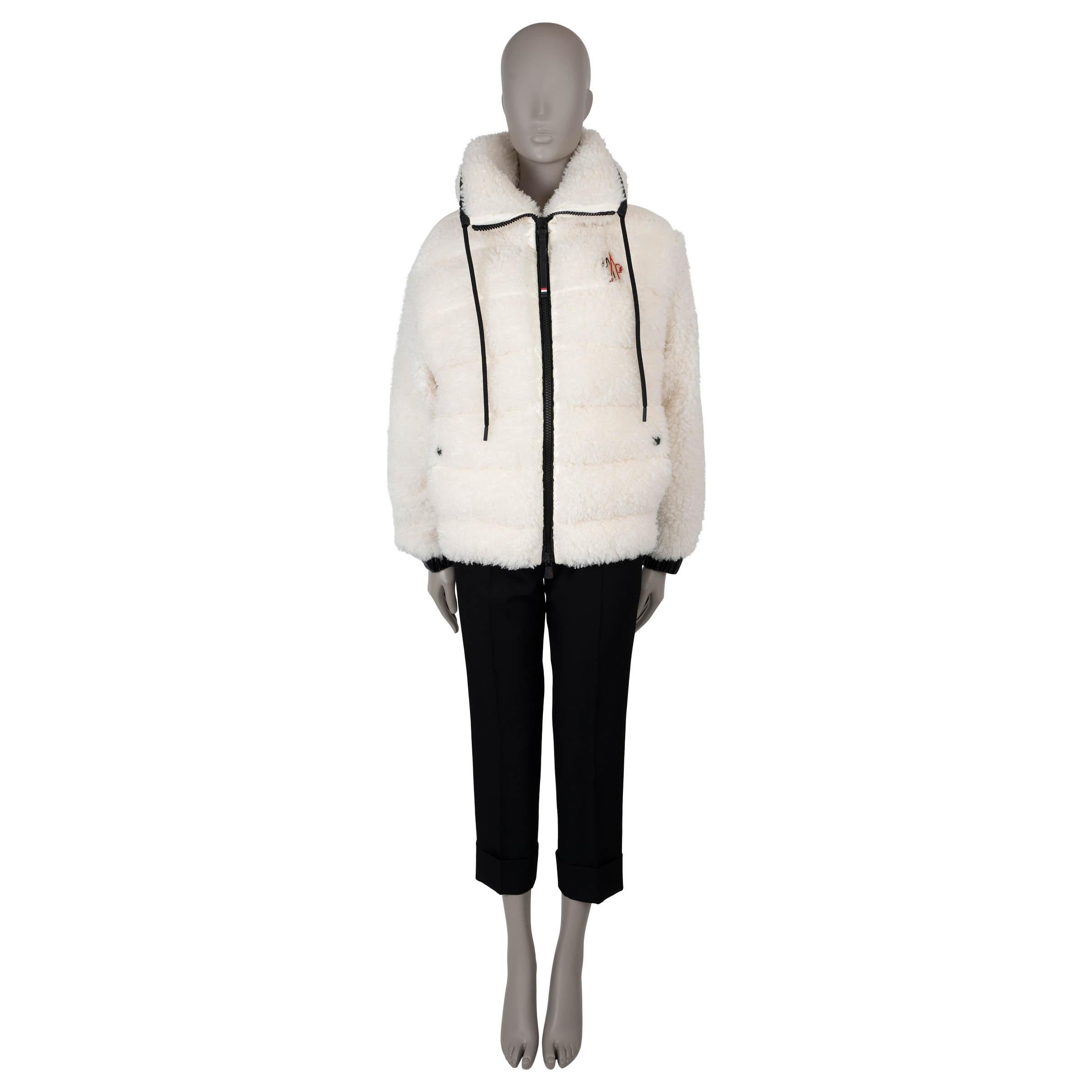 MONCLER GRENOBLE weiß 2021 FAUX FUR TEDDY FLEECE Jacke M im Zustand „Hervorragend“ in Zürich, CH