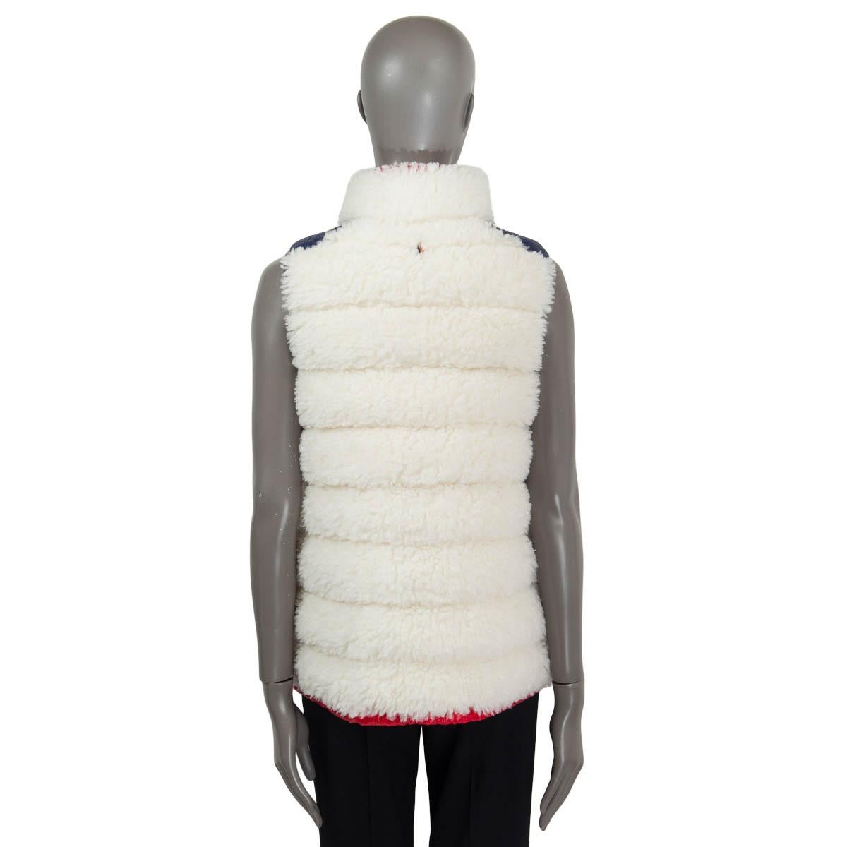 MONCLER GRENOBLE white SHEARLING FUR PADDED DOWN Vest Jacket L In Excellent Condition In Zürich, CH