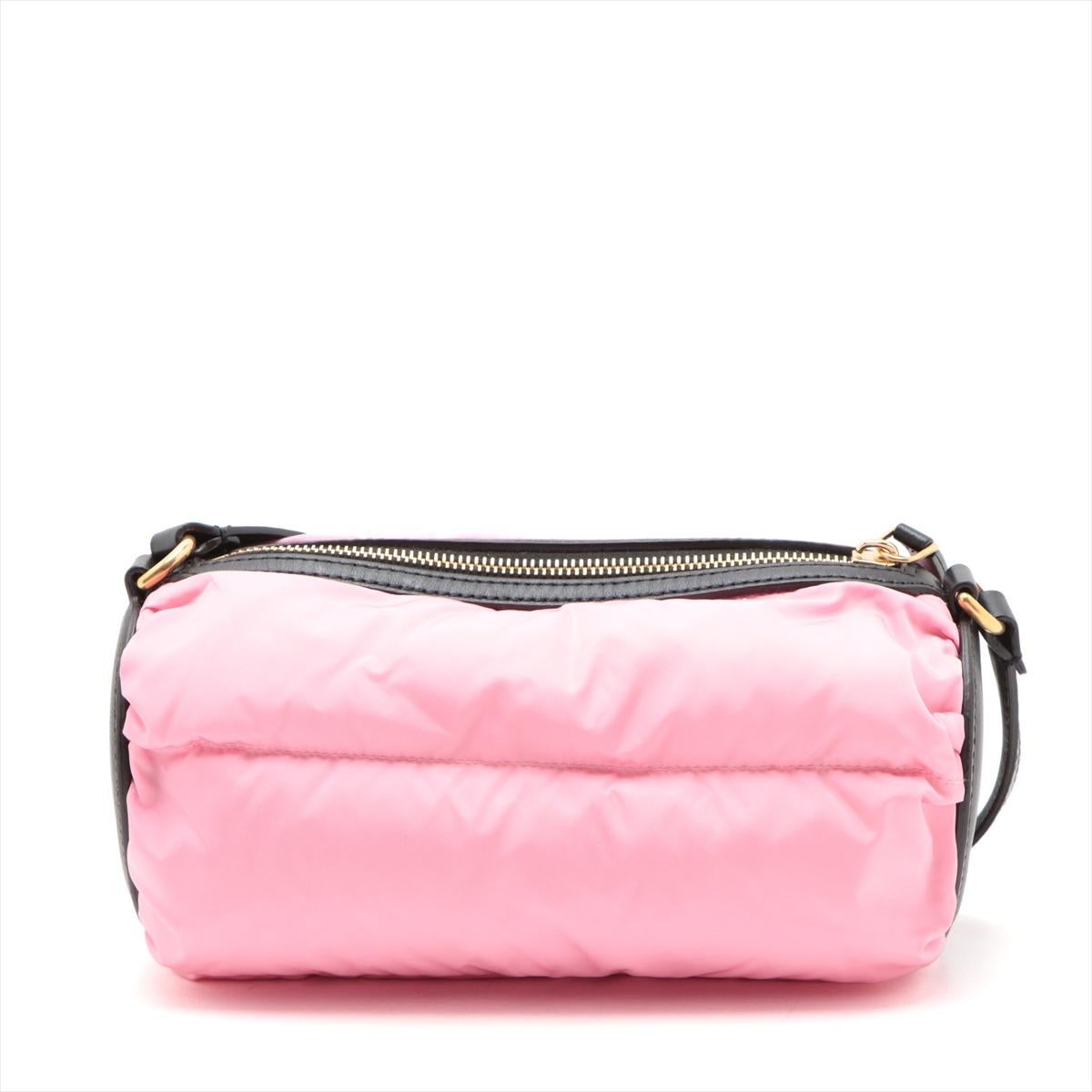Moncler Keoni Bolsa de hombro Duffle de nylon y piel Rosa x Negro en Bueno estado para la venta en Humacao, PR