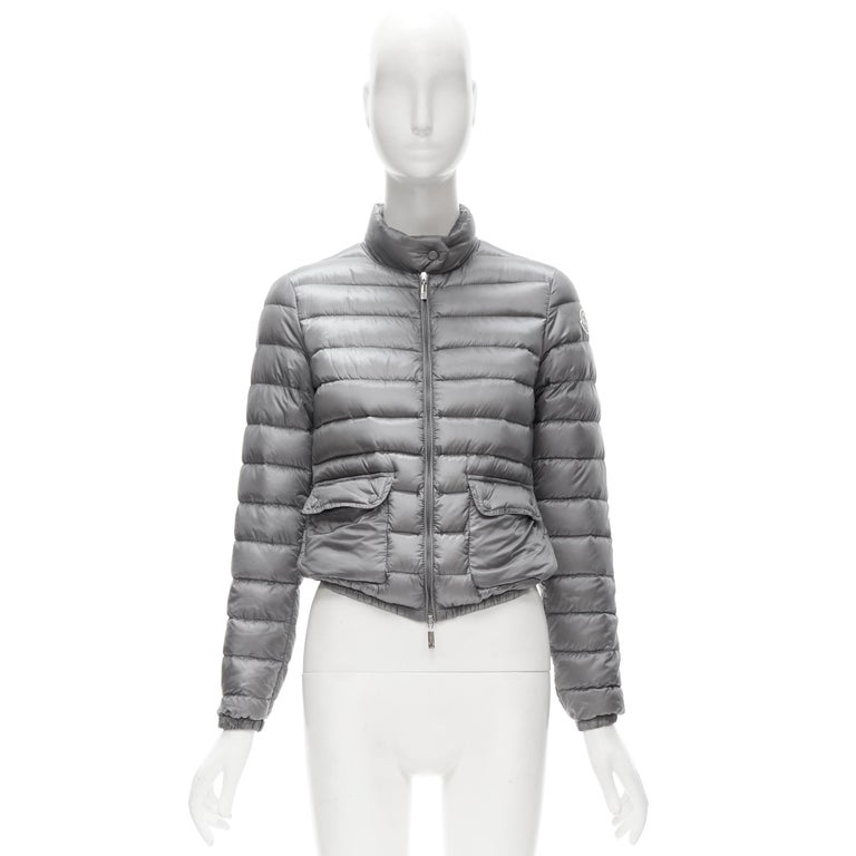 MONCLER Lans Giubbotto grey down feather padded puffer jacket US0 XS For  Sale at 1stDibs