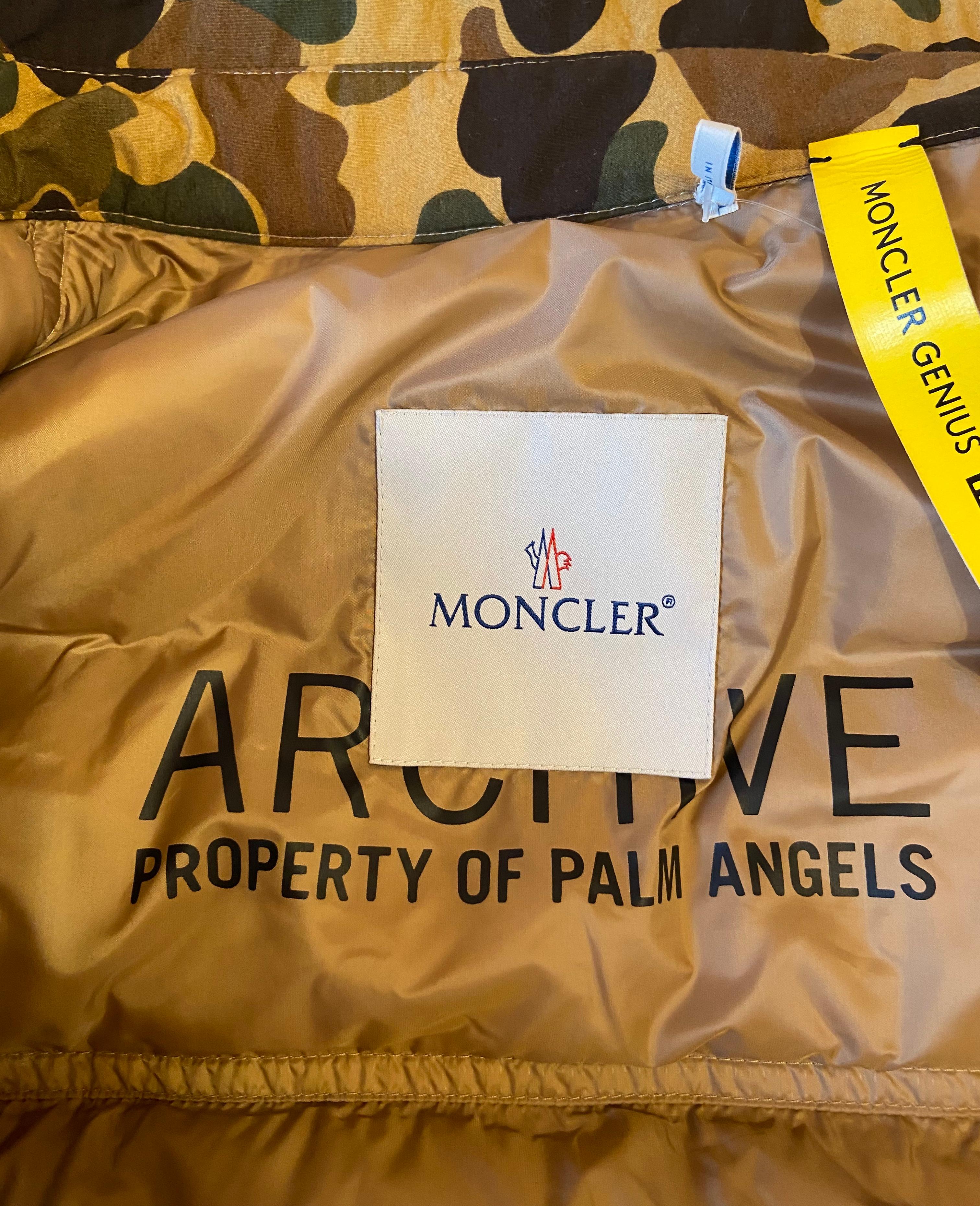 Moncler Limited Edition Camouflage Palm Angels Flare Mantel mit Schnappverschluss   im Angebot 8