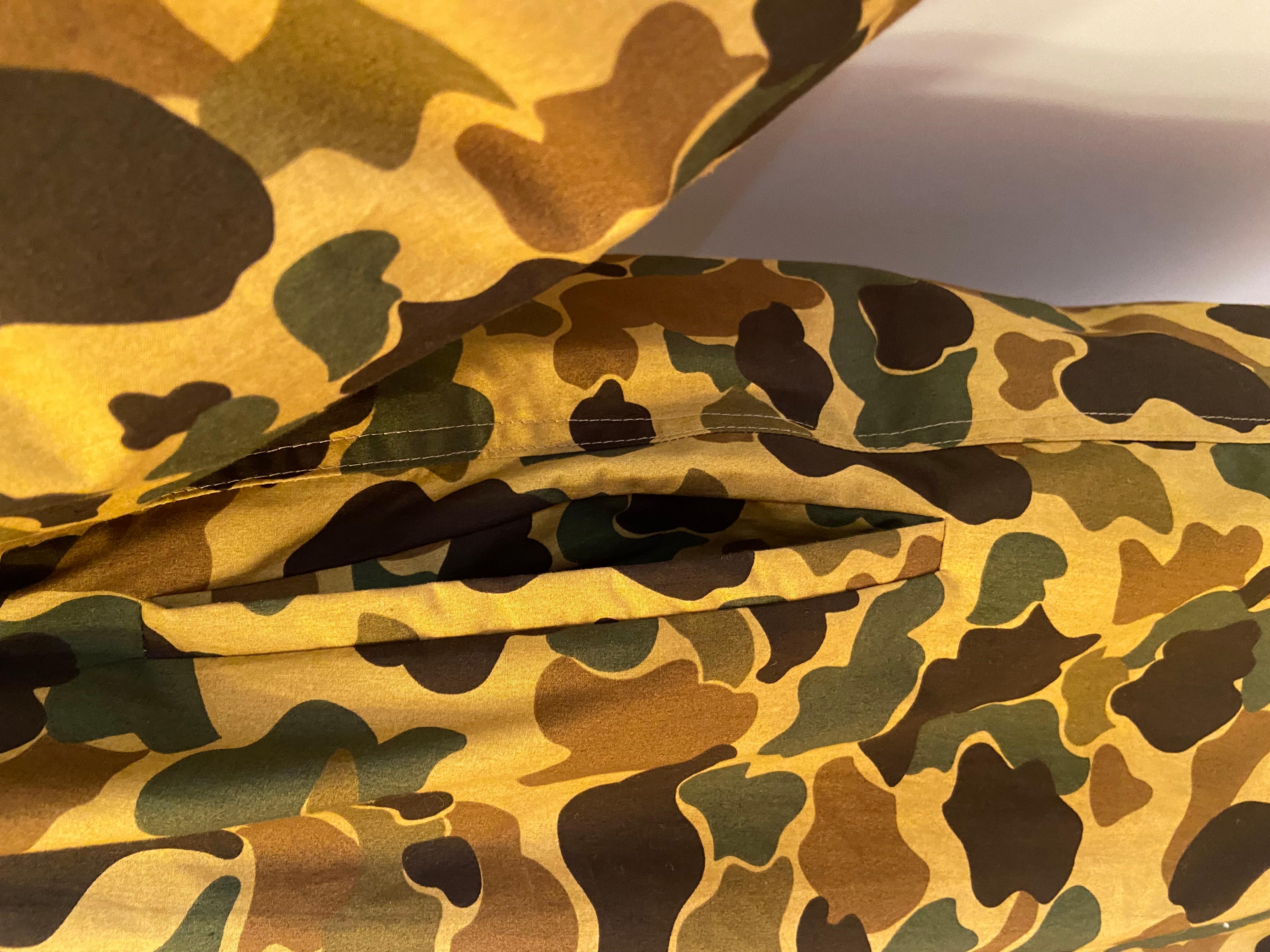 Moncler Limited Edition Camouflage Palm Angels Flare Mantel mit Schnappverschluss   Herren im Angebot