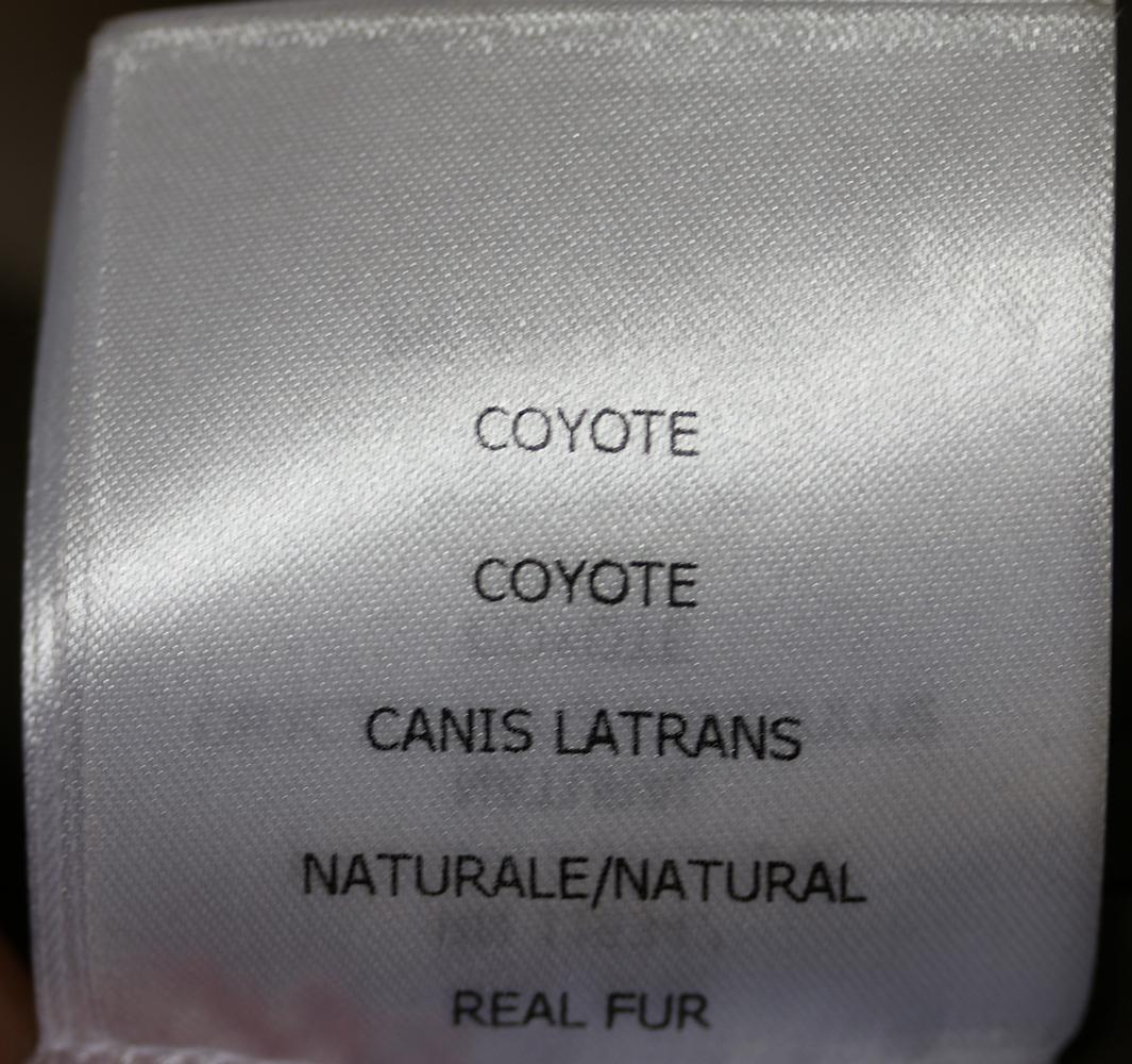 Moncler Margarita Coyote Jacke mit Pelzbesatz und Weste aus Kaninchenfell 1