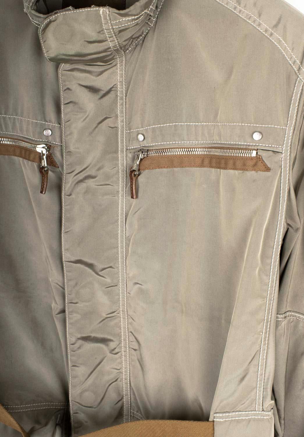 Beige Moncler Uomo Giacca Dettagliata in Pelle Leggera Vintage Taglia 3/L in vendita