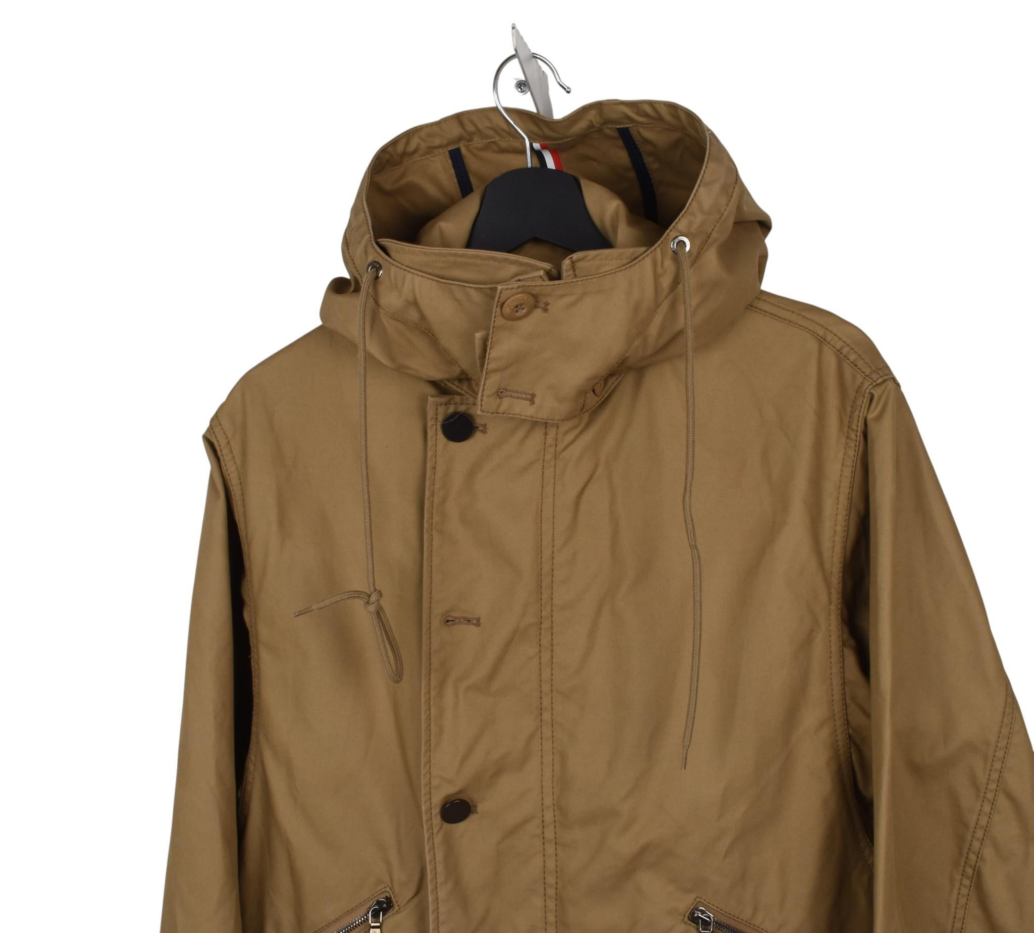 Compruebe mis otros listados. Tiene a la venta mucha más ropa de diseño. Abierto a cualquier oferta.
El artículo en venta es 100% auténtico Moncler Julie Chaqueta con capucha Chaqueta con capucha desmontable para hombre, S1611, PE7
Color: Arena
(El