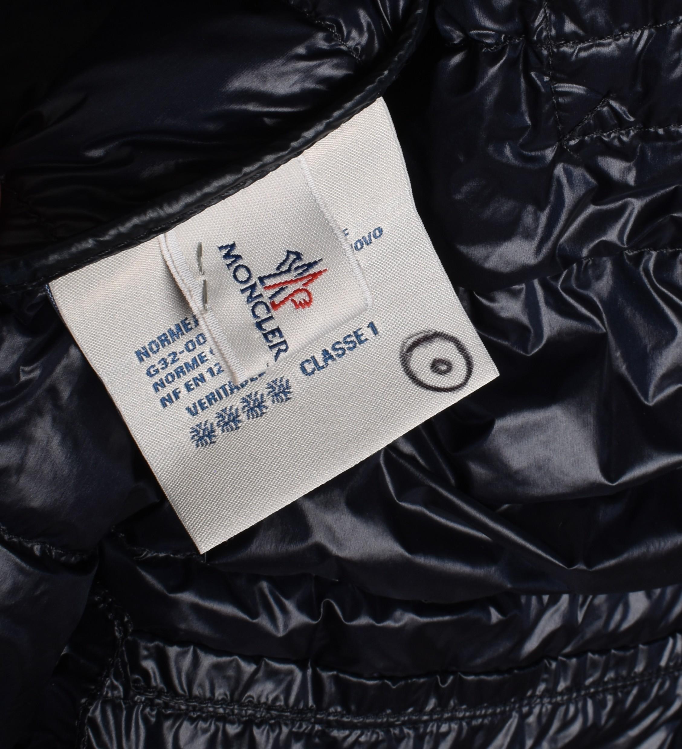 Moncler Men Jacket Omer Light Down Quilted Size 3/M-L, S1437 For Sale 2