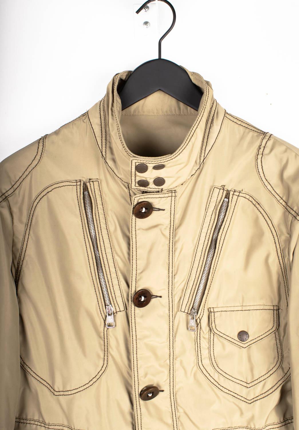Check my other listings. Have many more designer clothes for sale. Open to any offers.
Item for sale is 100% genuine Moncler Light Men Jacket, VINU0
Color: Sand
(An actual color may a bit vary due to individual computer screen