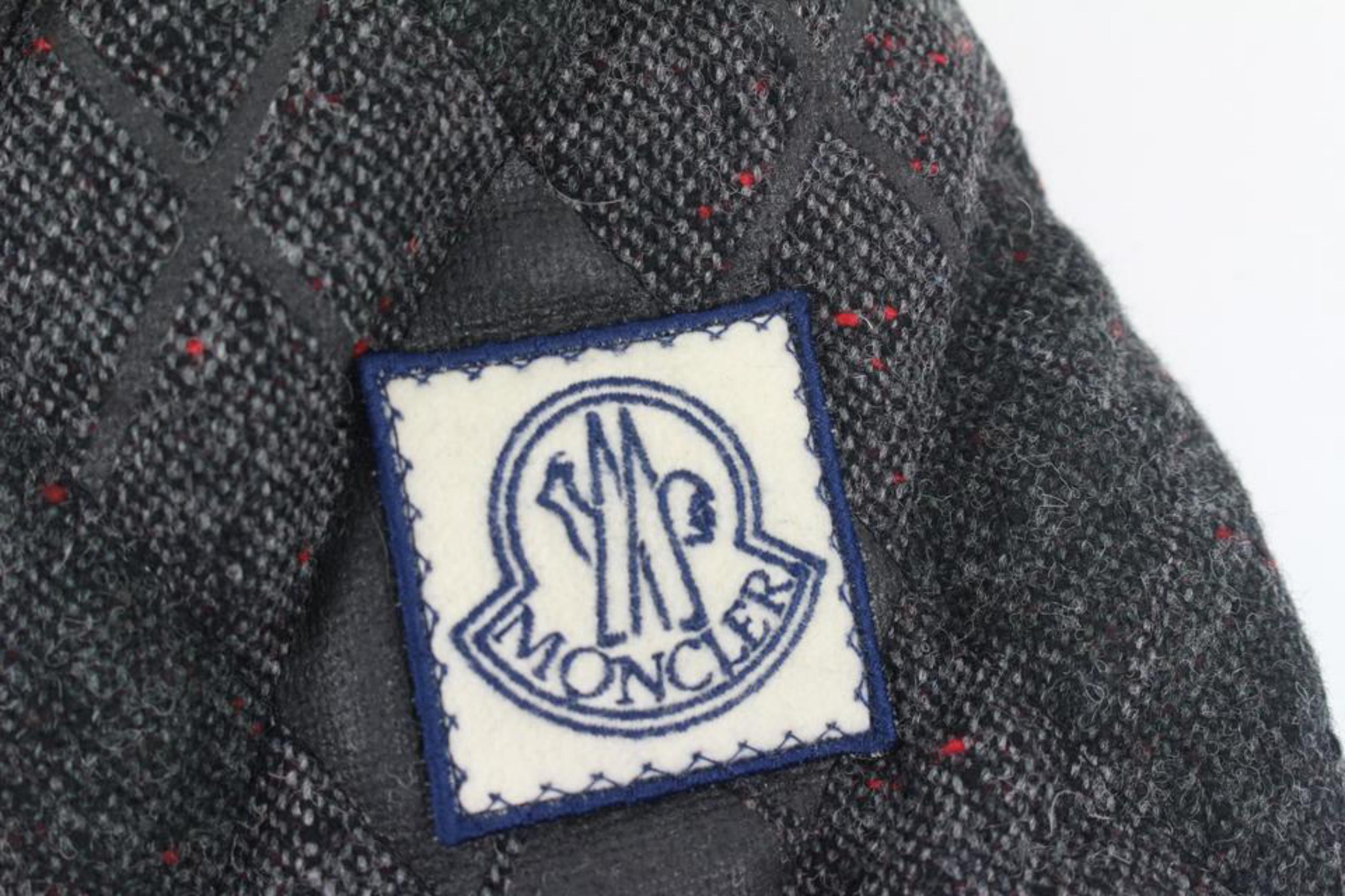 Moncler Mens Medium Size 2 Gamme Bleu Grey Quilted Denim Puffer Jacket 14mo34s In Good Condition In Dix hills, NY