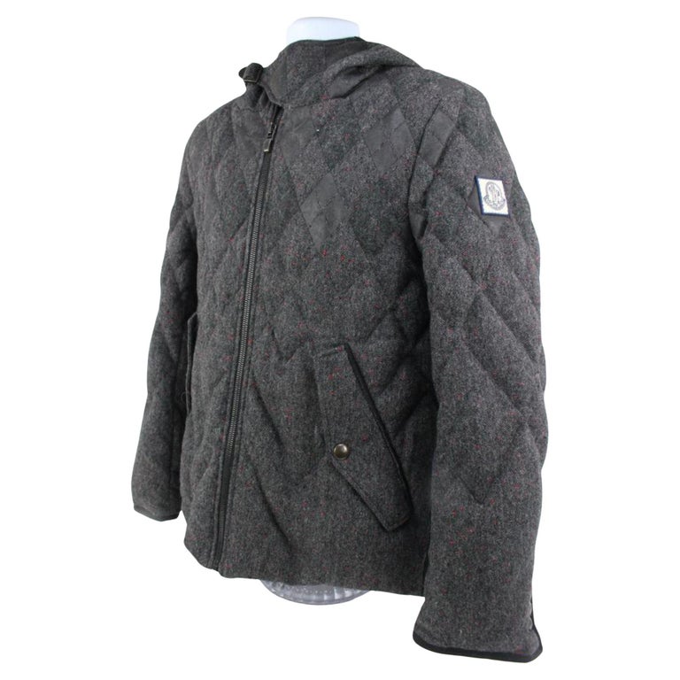 Moncler Herren Medium Größe 2 Gamme Bleu Grau gesteppte Denim Puffer Jacke  14mo34s im Angebot bei 1stDibs