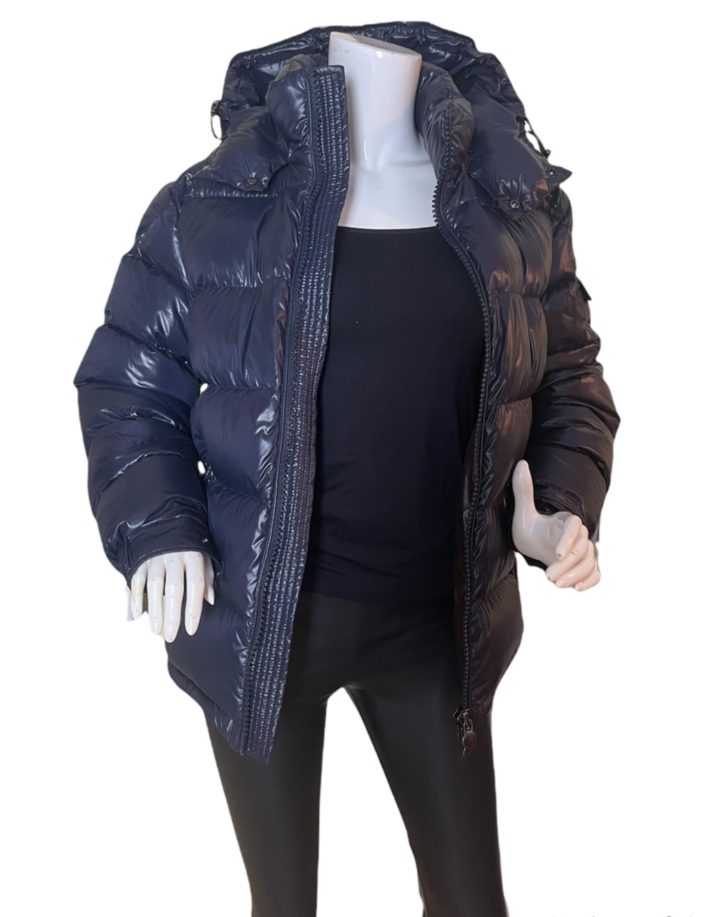 Moncler Men's Night Blue Down Maya Puffer Jacket sz 2/US Medium rt. $1,475  For Sale at 1stDibs