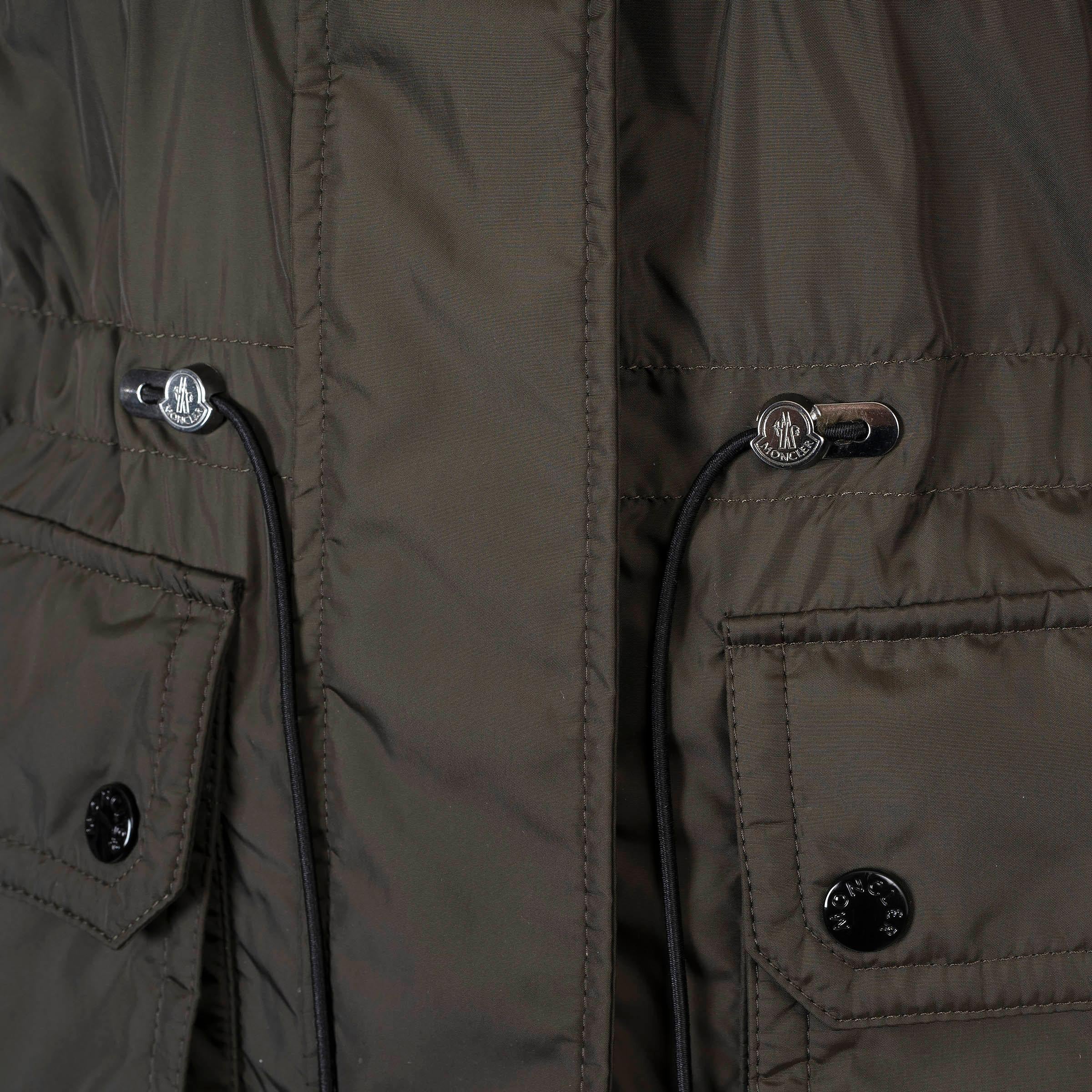 MONCLER vert militaire polyamide 2022 BRUTET DOWN PUFFER Jacket 1 S en vente 1