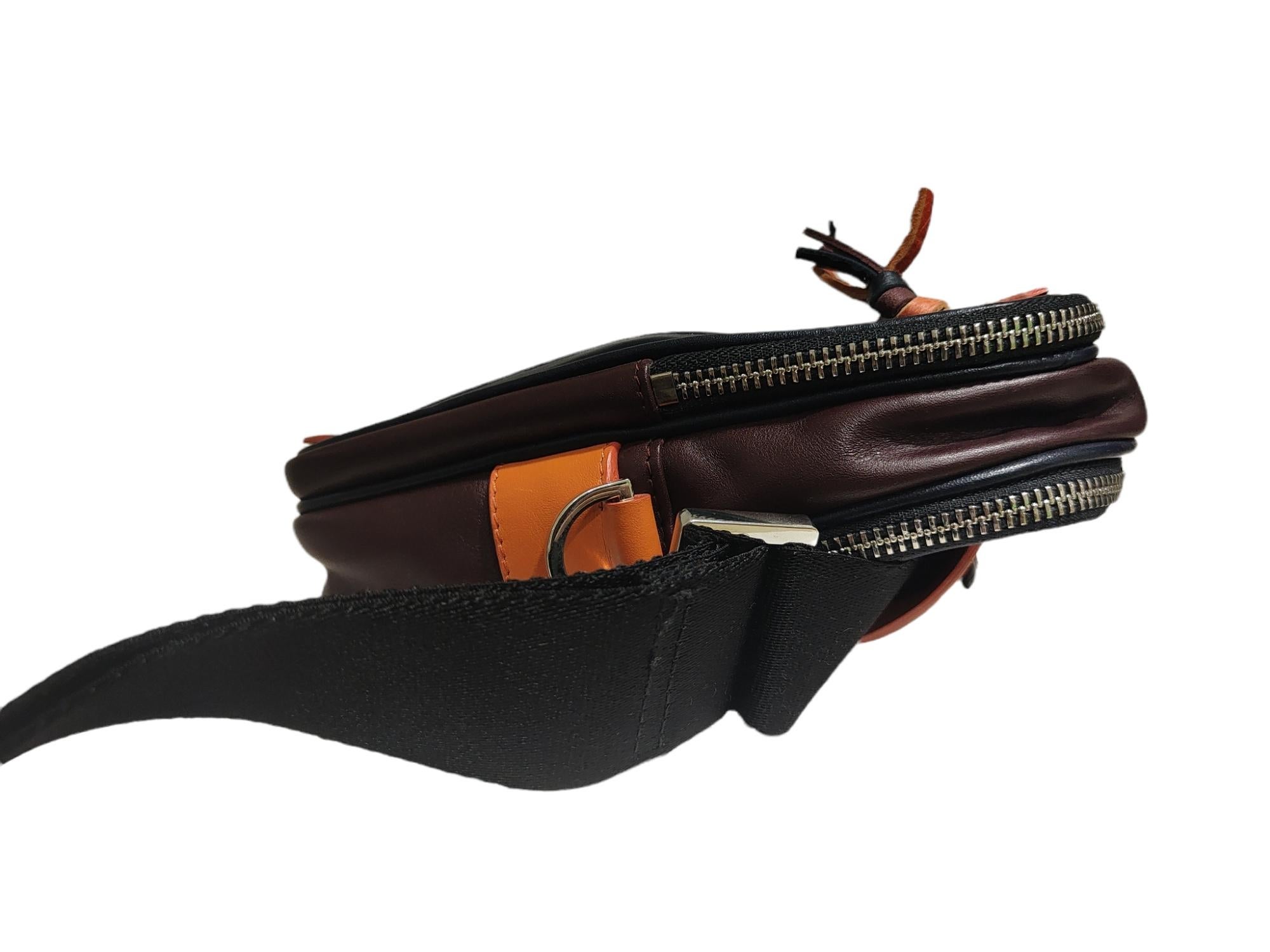 Moncler multicoloured leather shoulder bag fanny pack 
22 * 15 cm