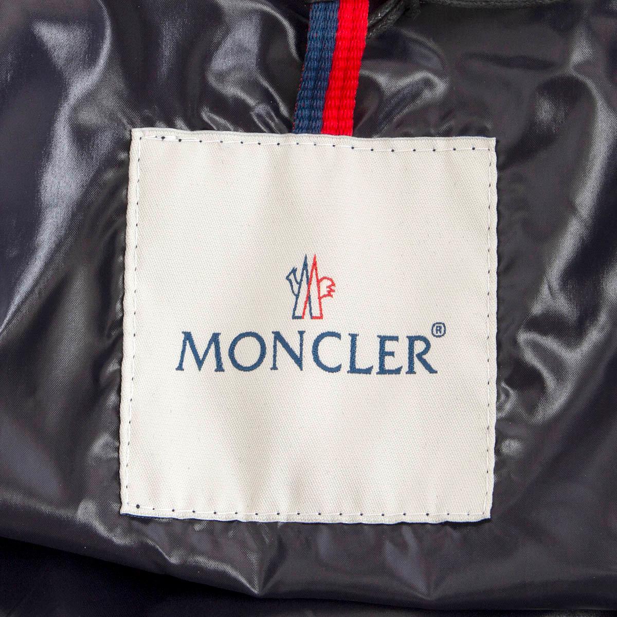 Donna MONCLER Giacca a vento con cappuccio in poliammide blu navy 2 M in vendita
