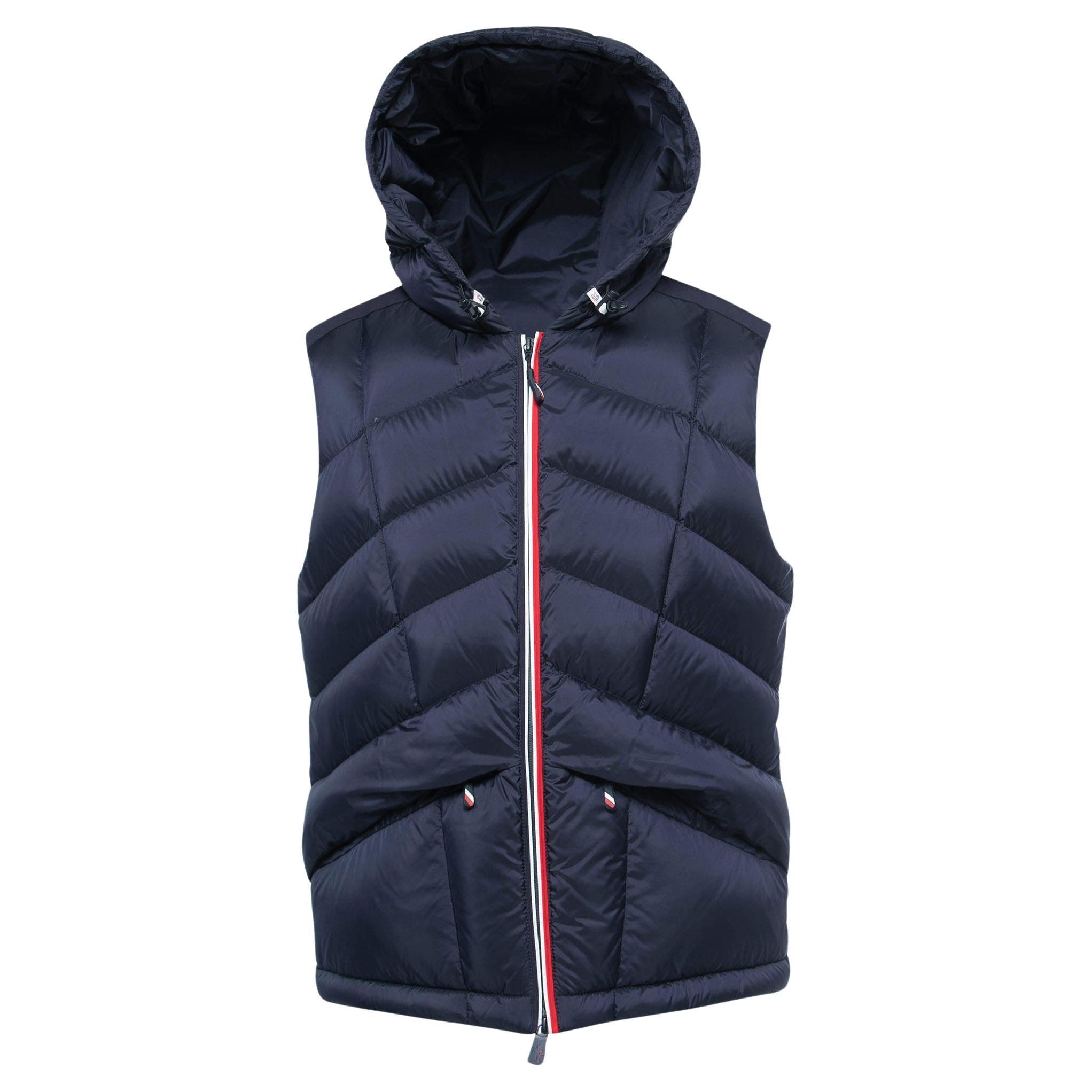 Used best sale moncler vest