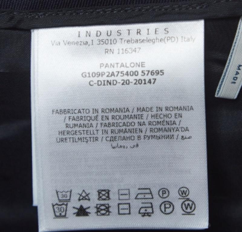 Moncler Pantalon formel en laine mélangée bleu marine L Bon état - En vente à Dubai, Al Qouz 2
