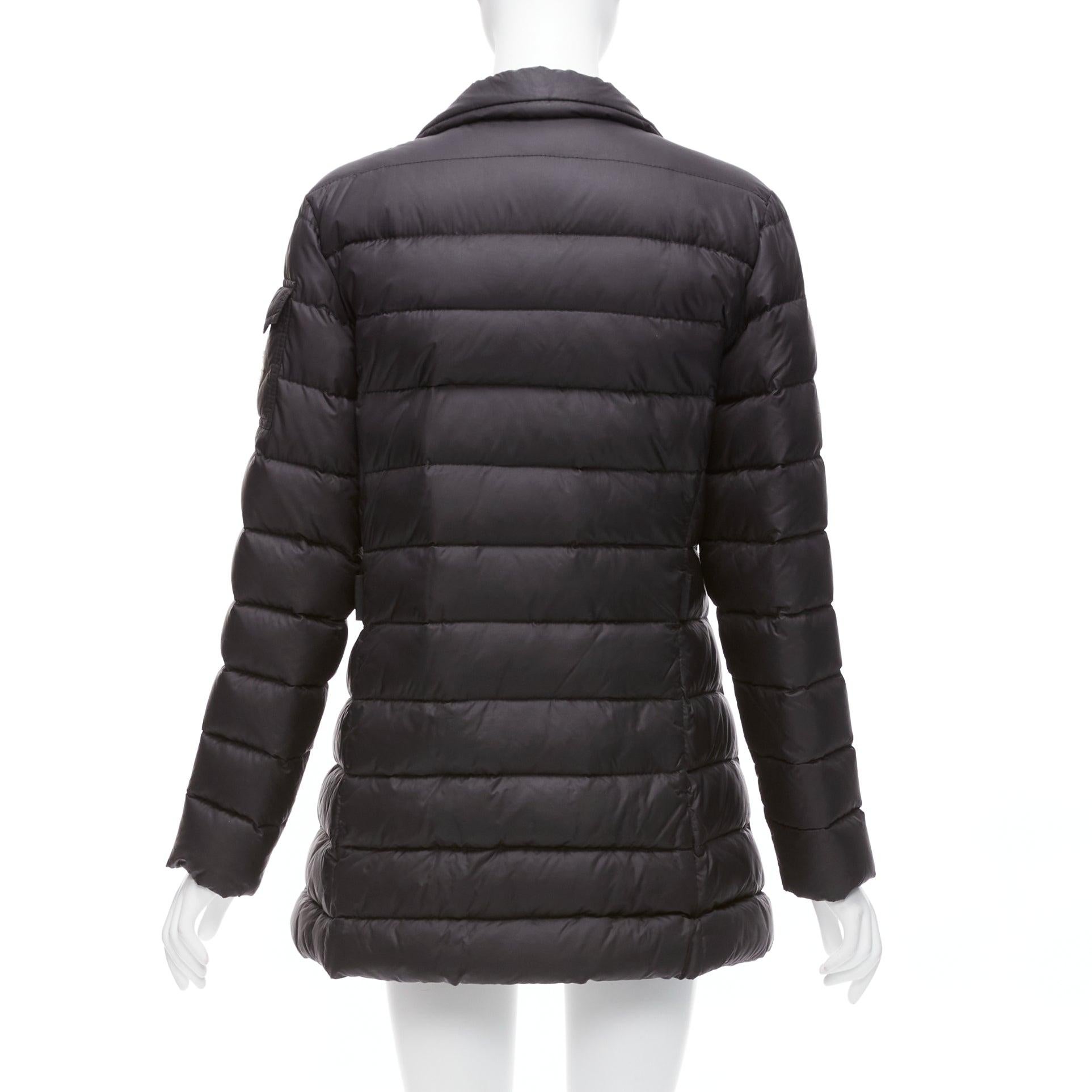 Moncler Norme Afnor nero trapuntato con zip davanti al cappotto A line Sz3 L. in vendita 1