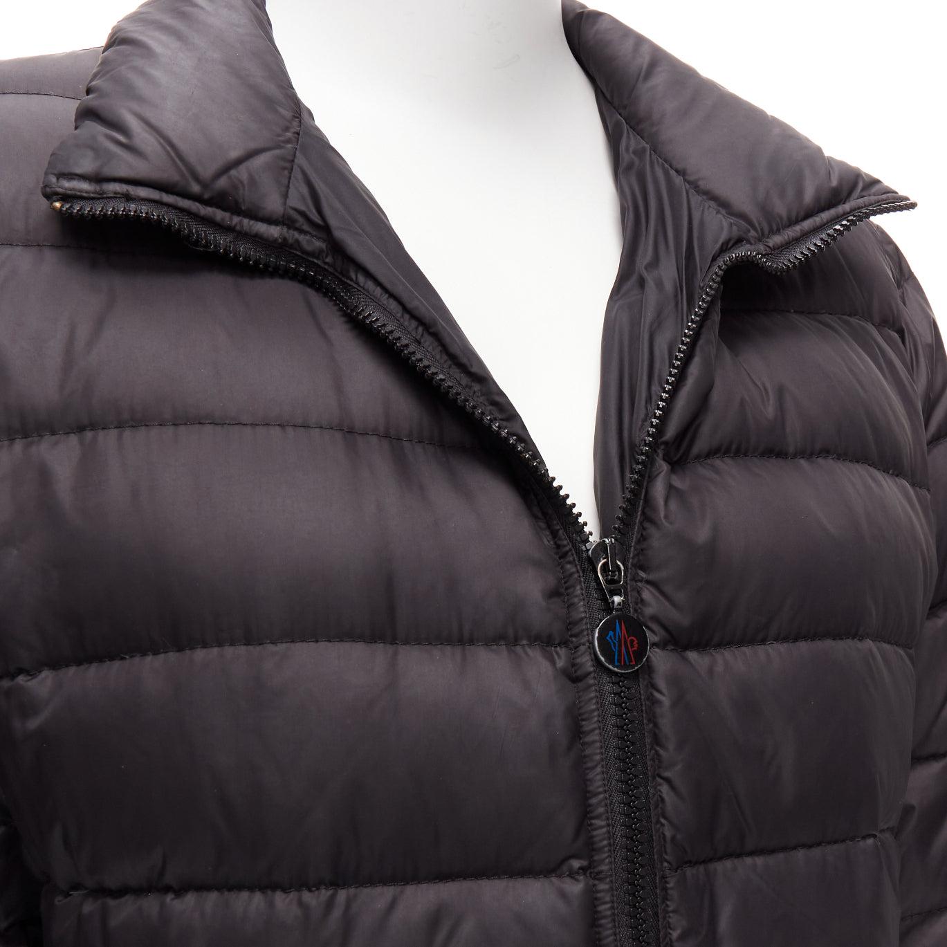 Moncler Norme Afnor nero trapuntato con zip davanti al cappotto A line Sz3 L. in vendita 3