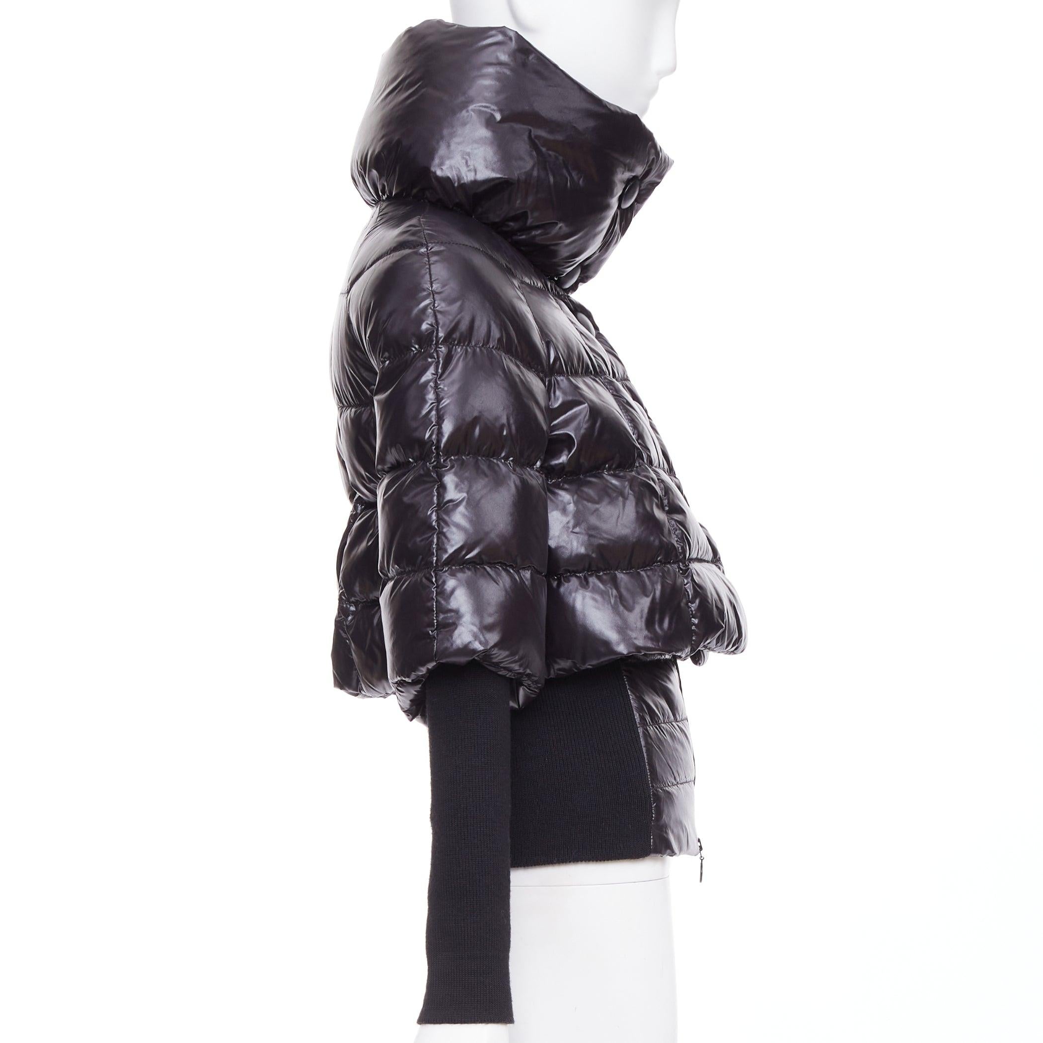 Moncler Norme Afnor G32-003 nylon layered high neck puffer jacket top Sz.0 XS Pour femmes en vente