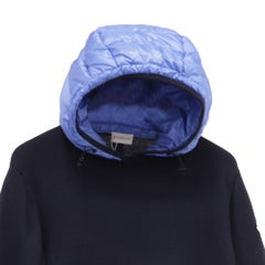 Maglione imbottito con cappuccio Moncler in lana e poliammide blu navy