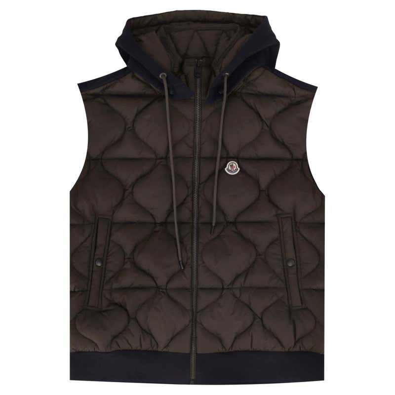 Bonnet noir uni avec un revers et nom de la marque sur le devant LEVI'S Bonnet noir uni avec un revers et nom de la marque sur le devant LEVI'S