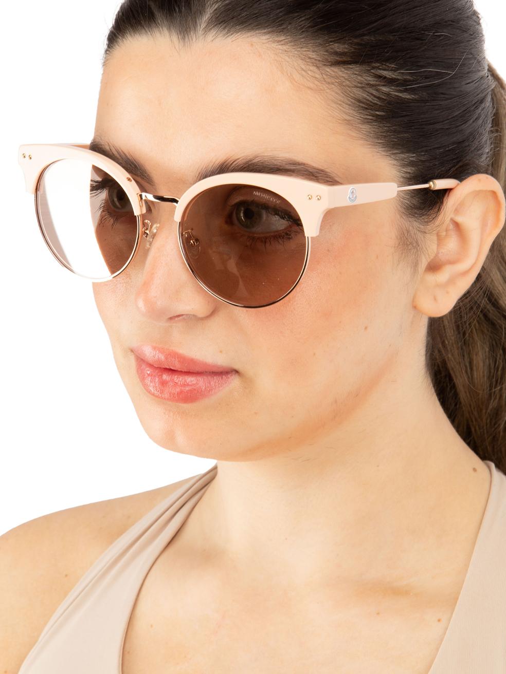 CONDITION is New with tags on this brand new Monclerdesigner item. This item comes with original packaging. Please note cases may differ from the picture.
 
 
 
 Details
 
 
 Model: ML 0067KS 57Z
 
 Pink
 
 Acetate and Metal
 
 Round Eye Sunglasses
