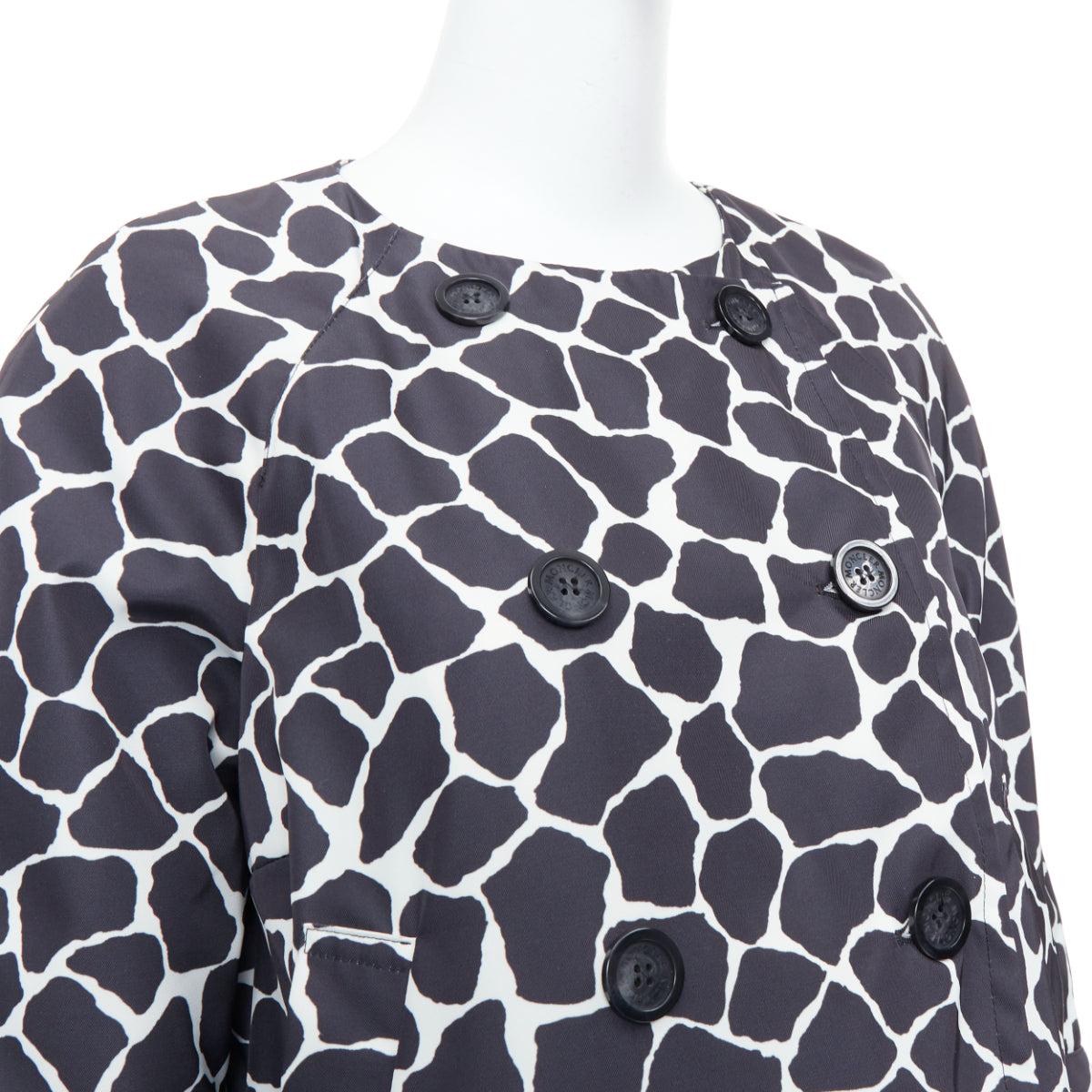 MONCLER Premiere Chagall Giubotto Chaqueta de plumón negra con estampado de manchas de jirafa Sz1 en venta 3